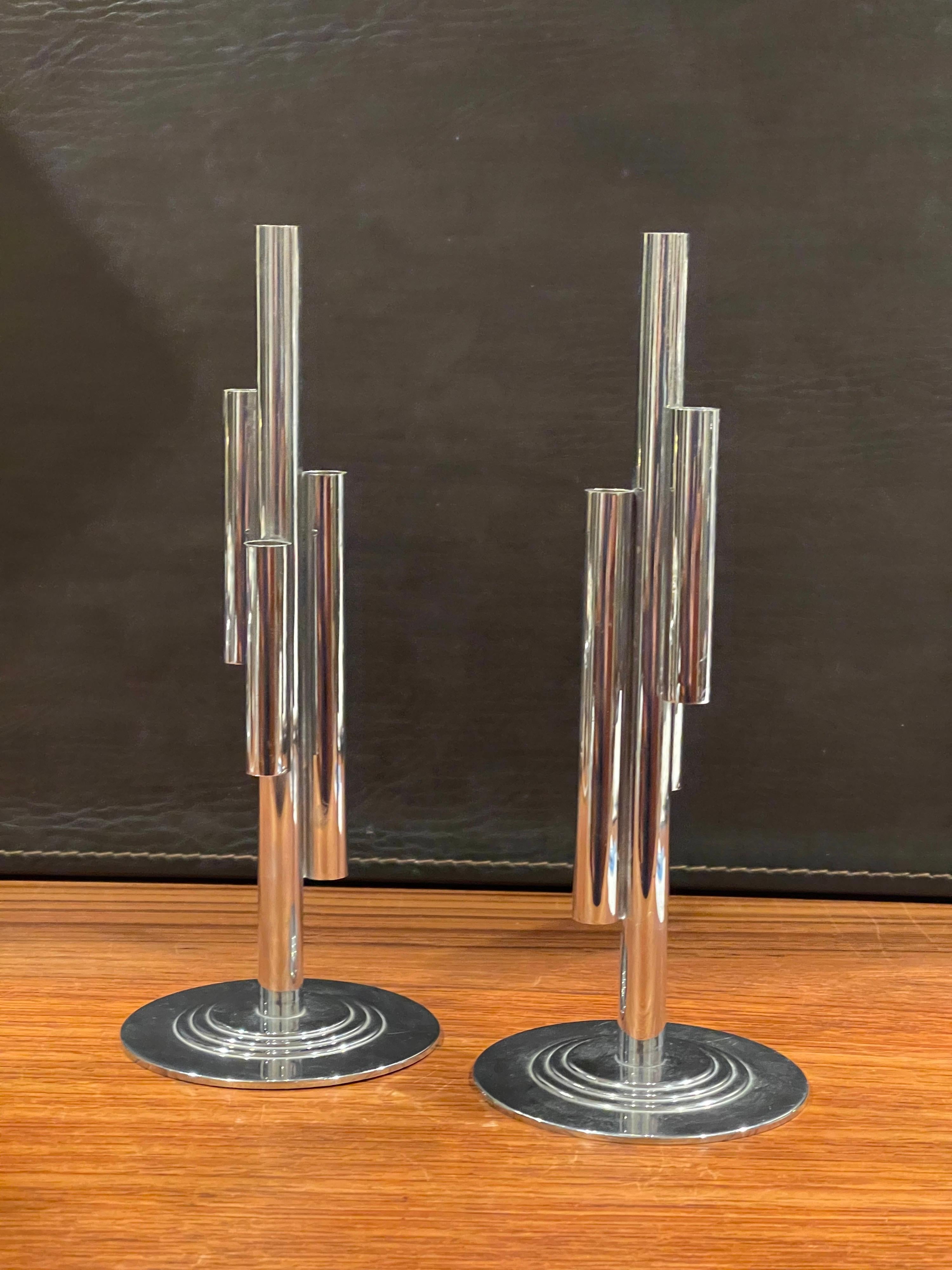 American Pair of Art Deco Tubular Chrome Bud Vases by Ruth & William Gerth for Chase Co For Sale