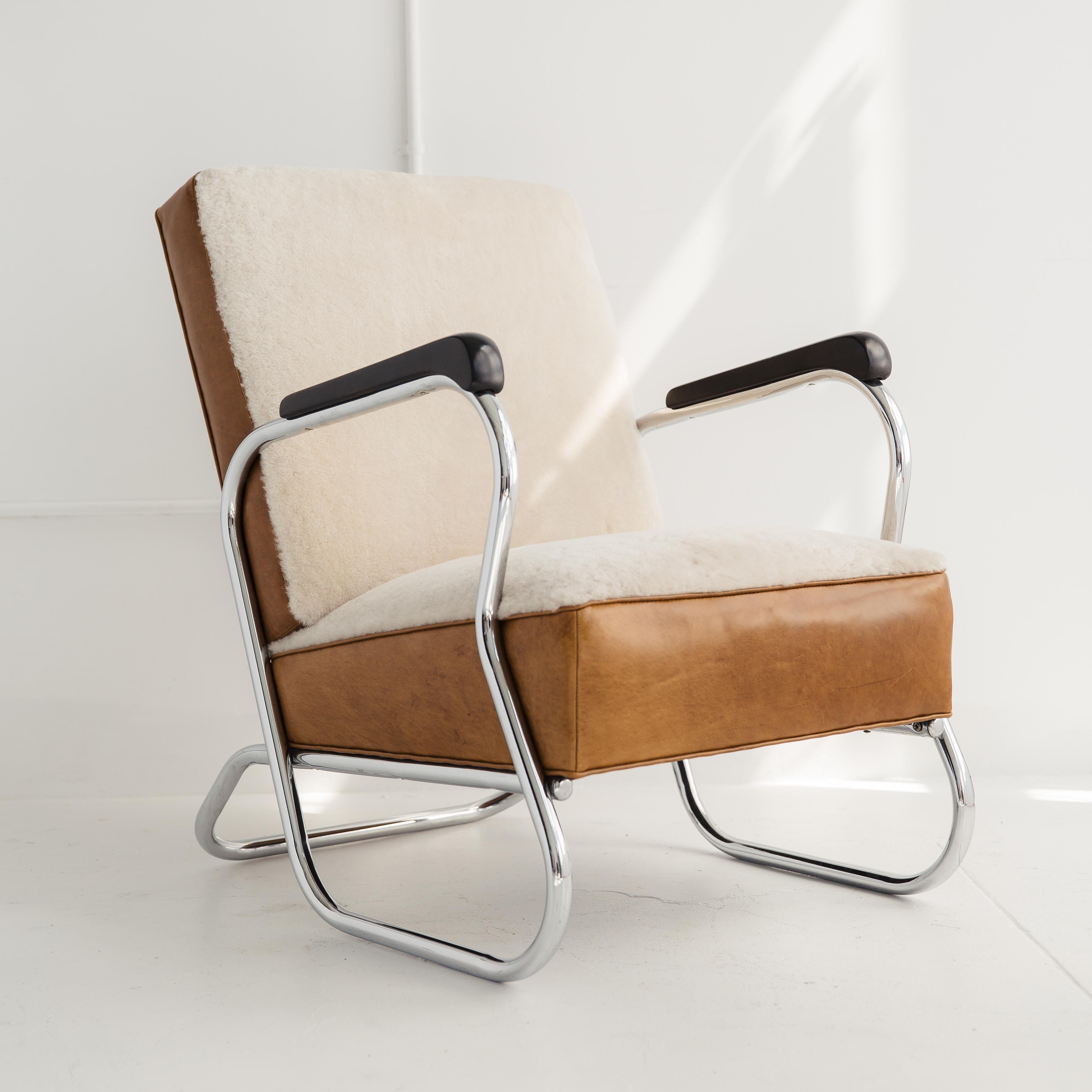 Ebonized Vintage Pair of Tubular Chrome Lounge Chairs, Art Deco, American