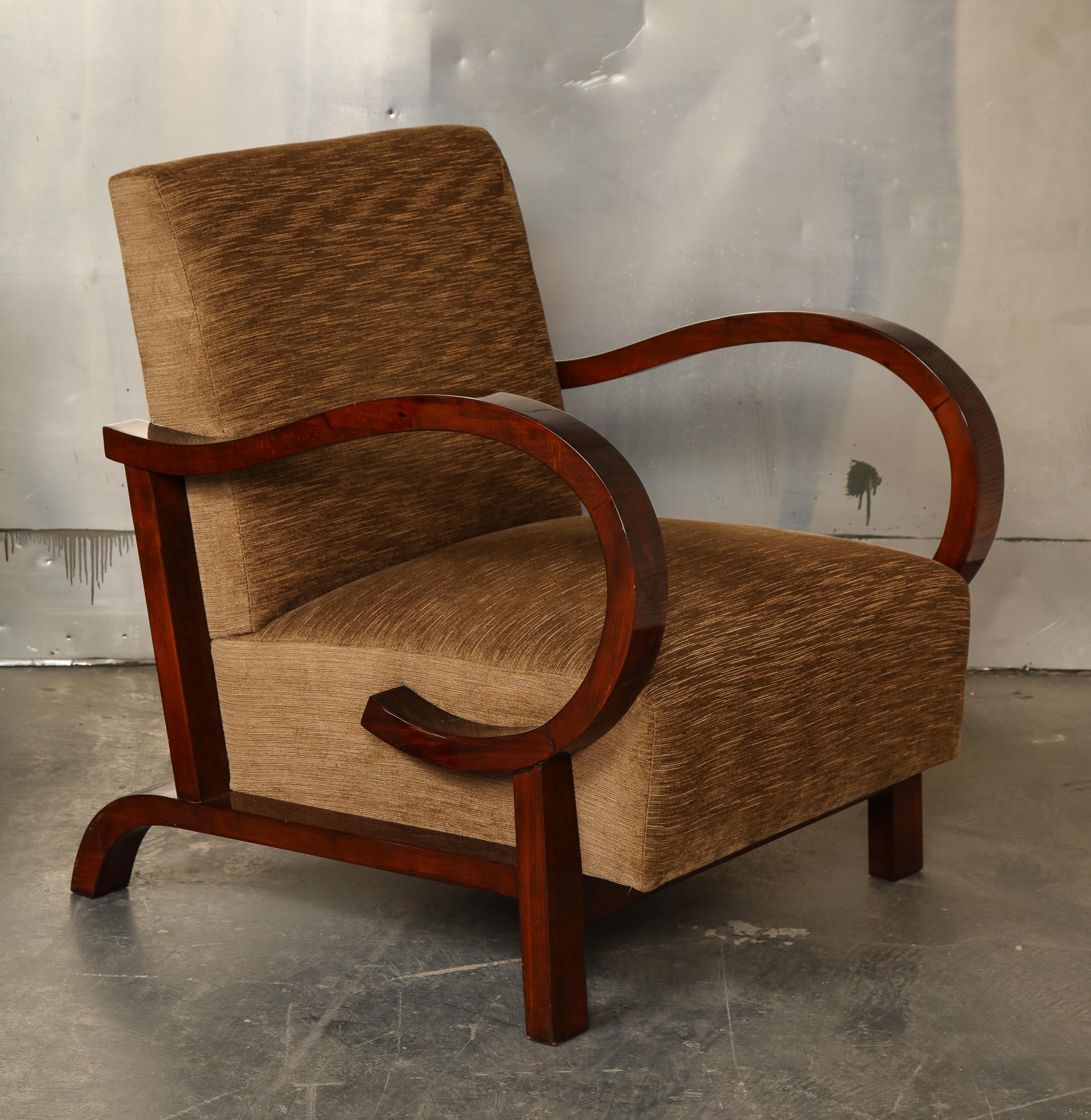 Mid-20th Century Pair of Art Deco Upholstered Armchairs For Sale