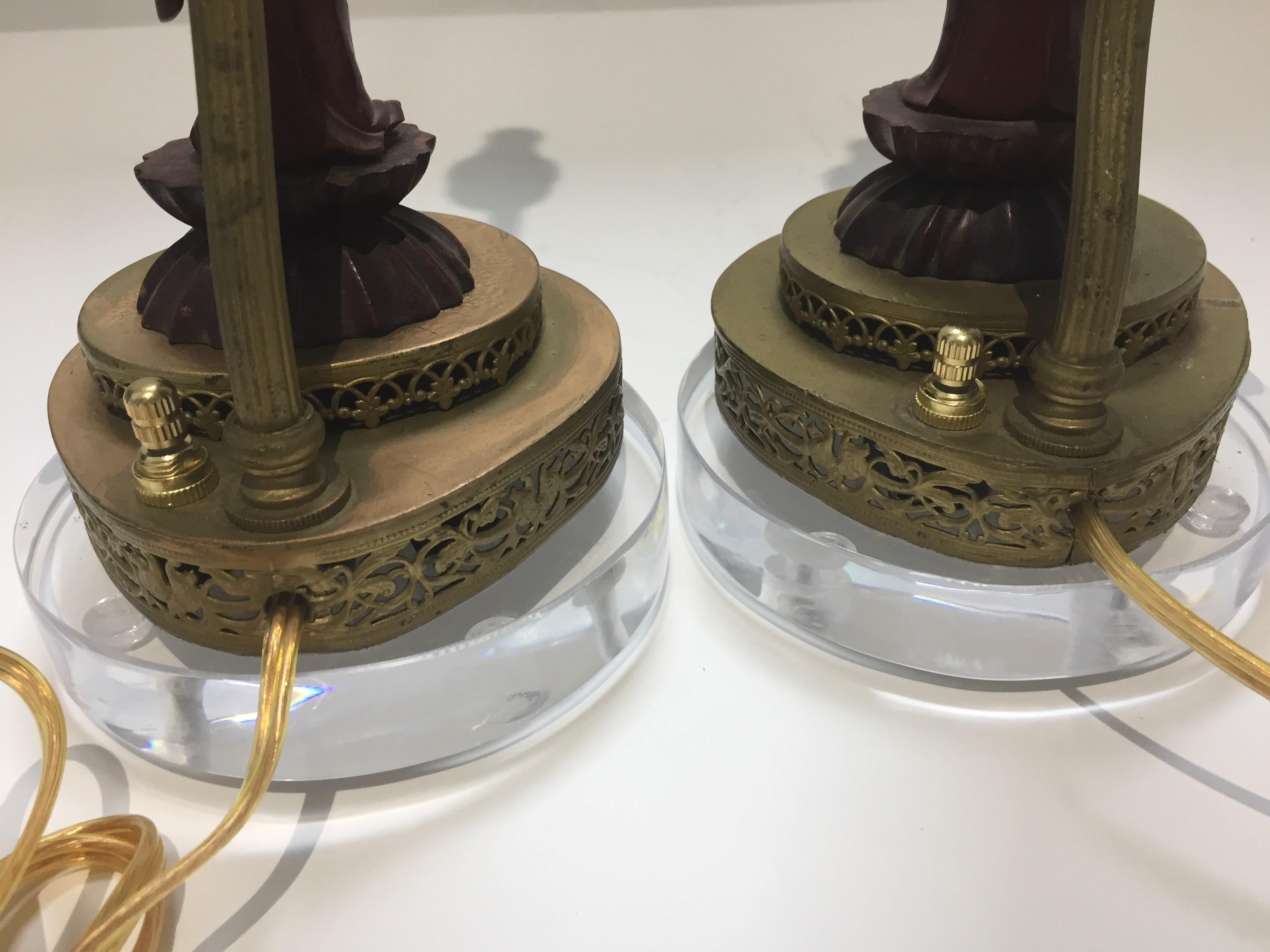 Paire de lampes de table de chevet Art Déco avec figures de Quan Yin en vente 3