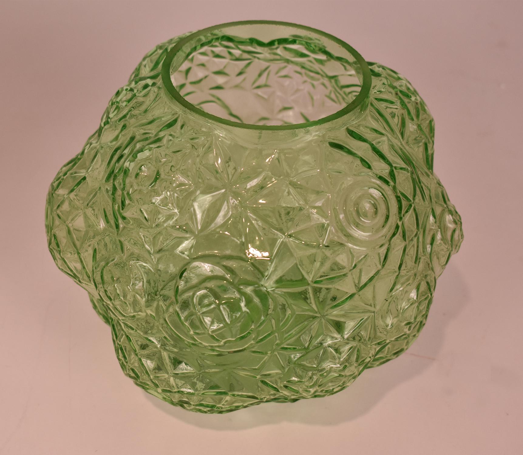 Paar Art-Déco-Vasen aus grünem Glas. 1930er Jahre (Spanisch) im Angebot