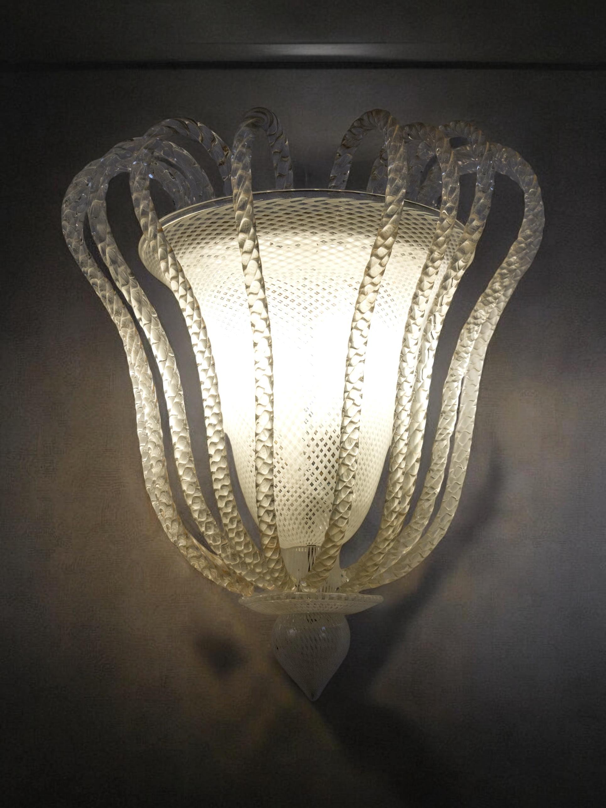 Blown Glass Pair of Art Deco Venini Reticello Murano Glass Sconces 1940s For Sale