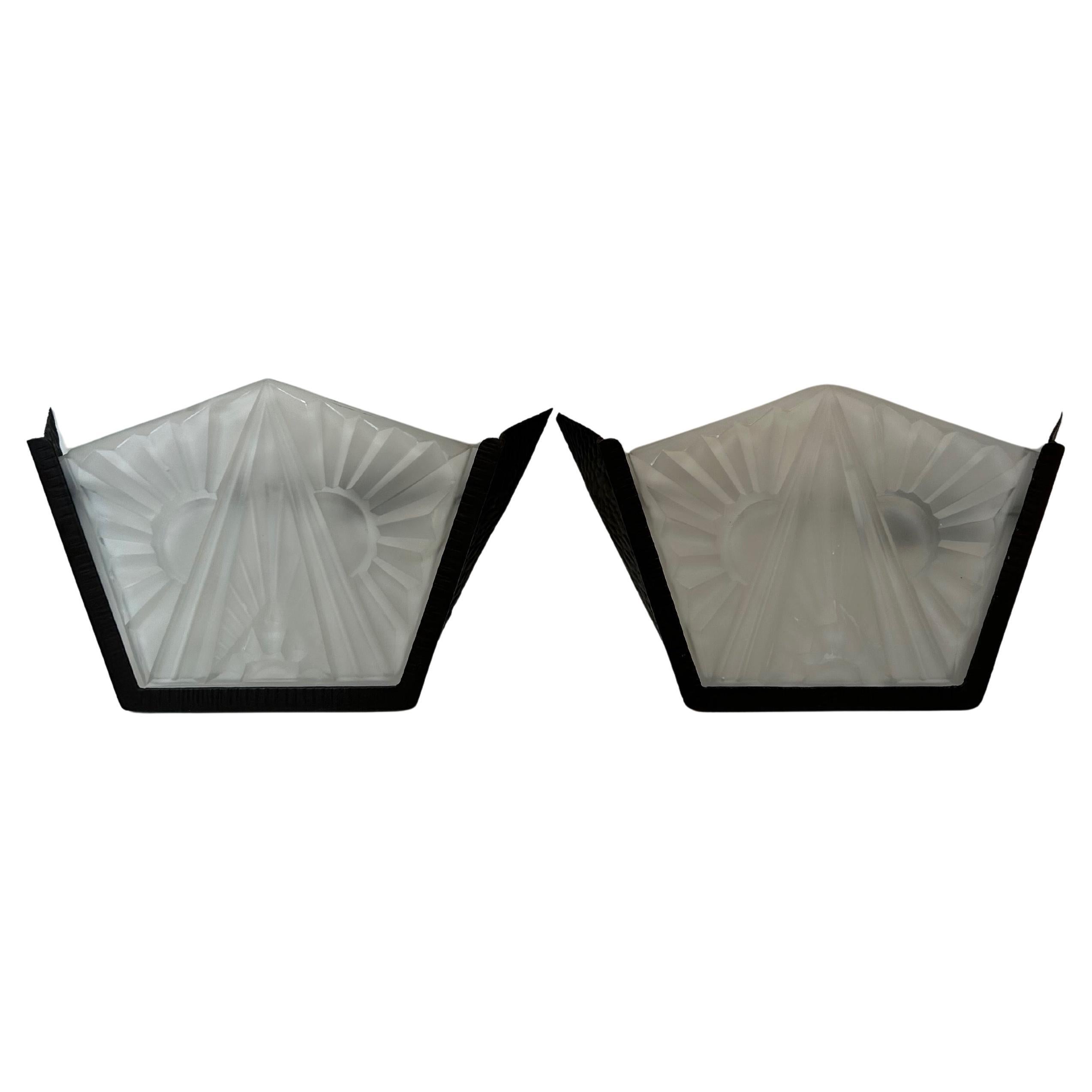 Paar Art Deco-Wandleuchten von Degué