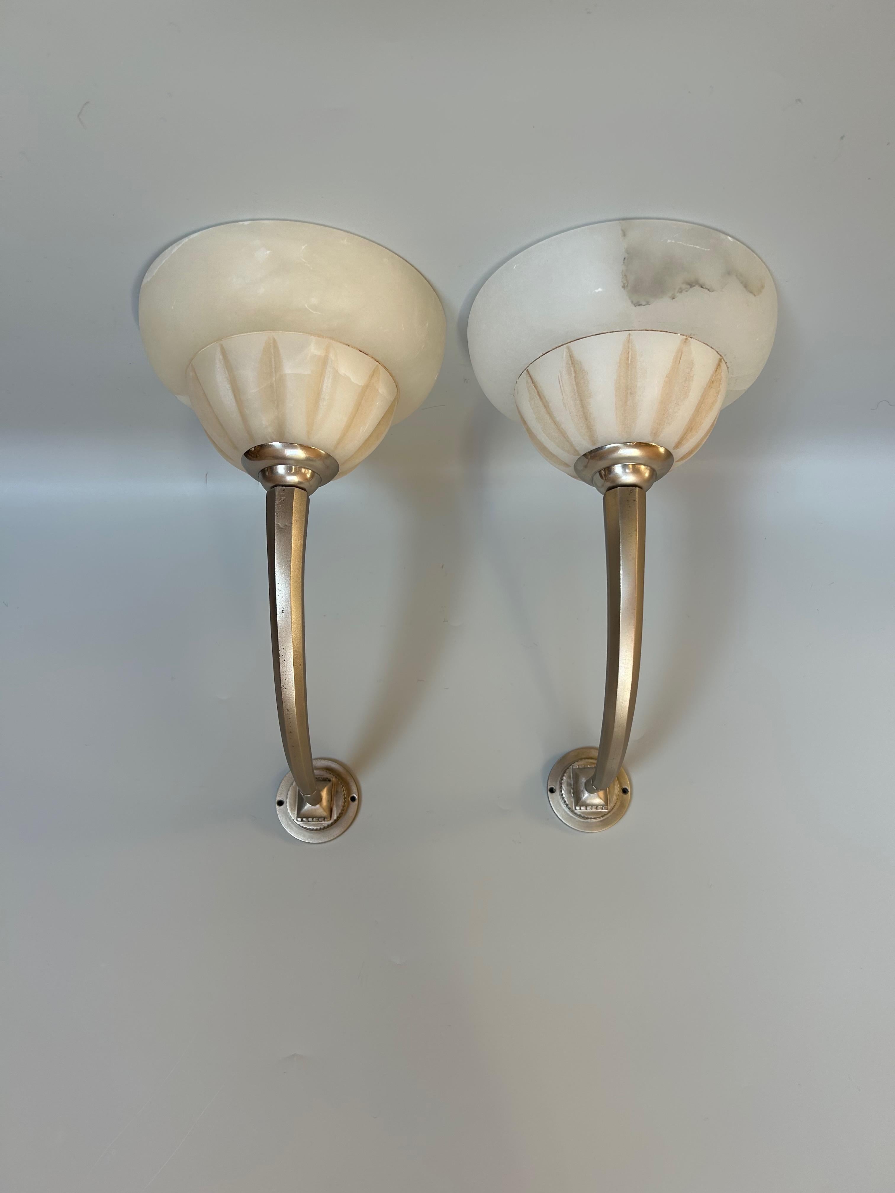 French Pair of Art Deco wall lights For Sale