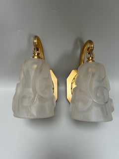 Pair of Art Deco Wall Sconces in Gilded Bronze
