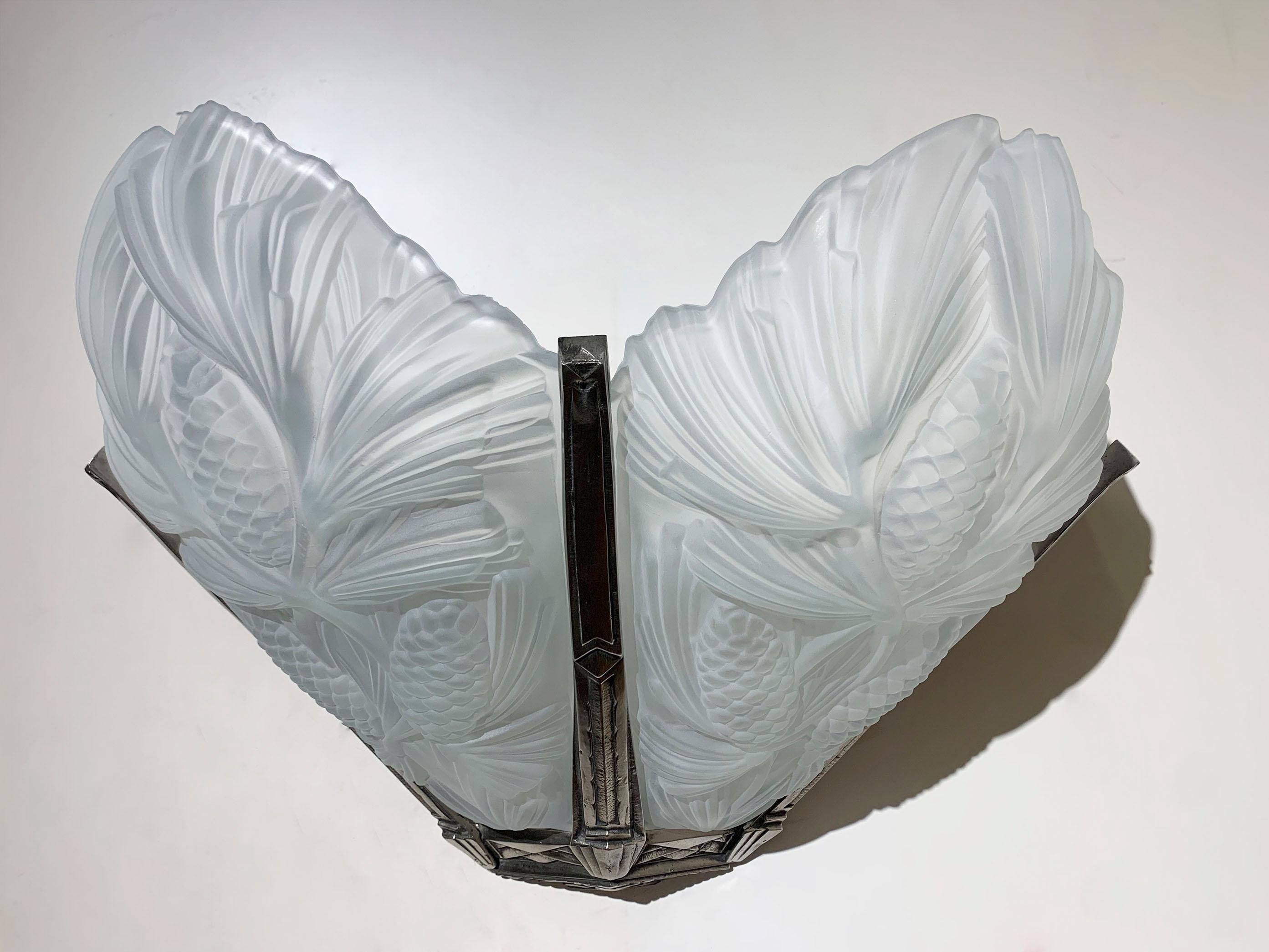 Francese Coppia di lampade da parete Art Déco - Sabino - firmate 
