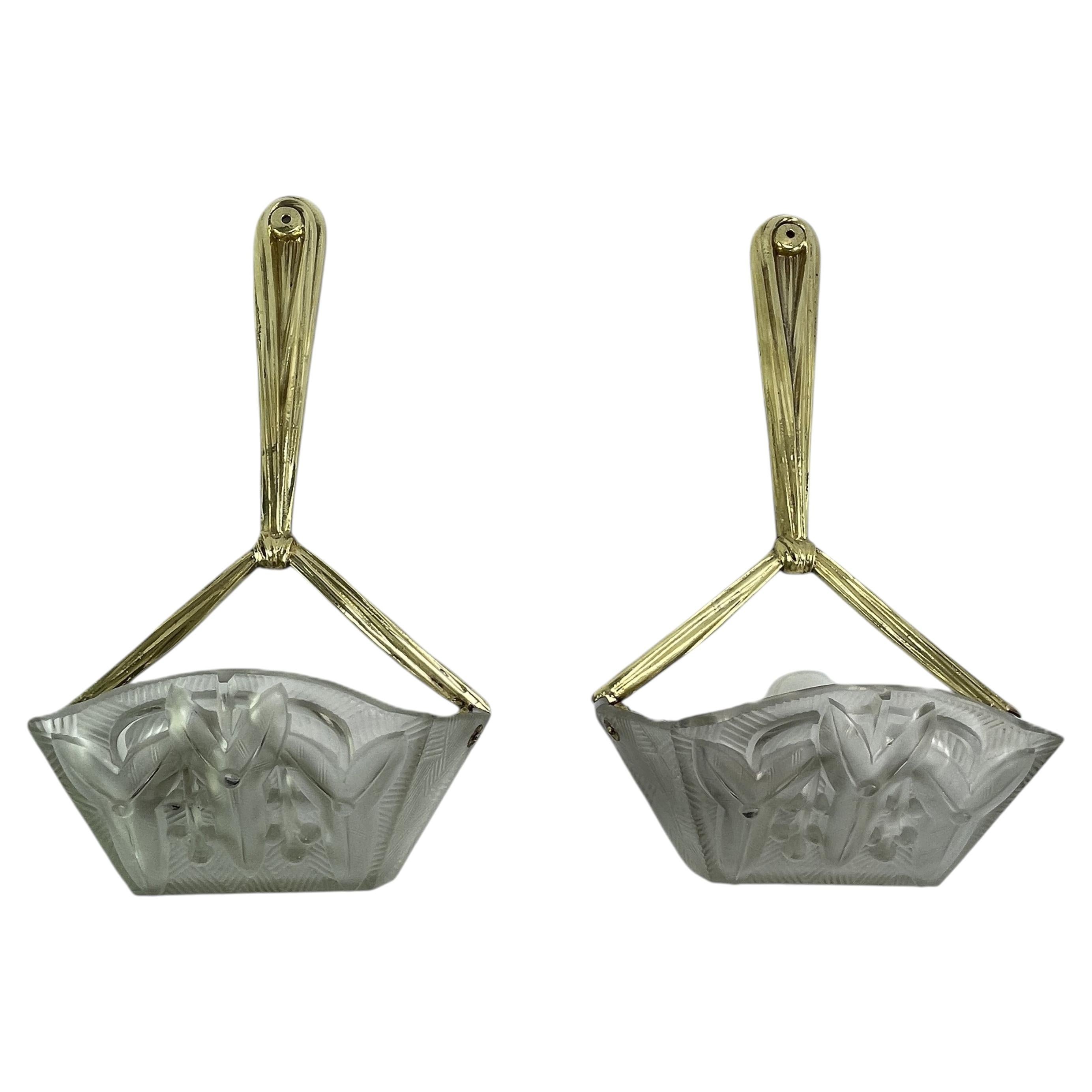 Pair of ART DECO wall sconces signed Noverdy, bronze, 1930s