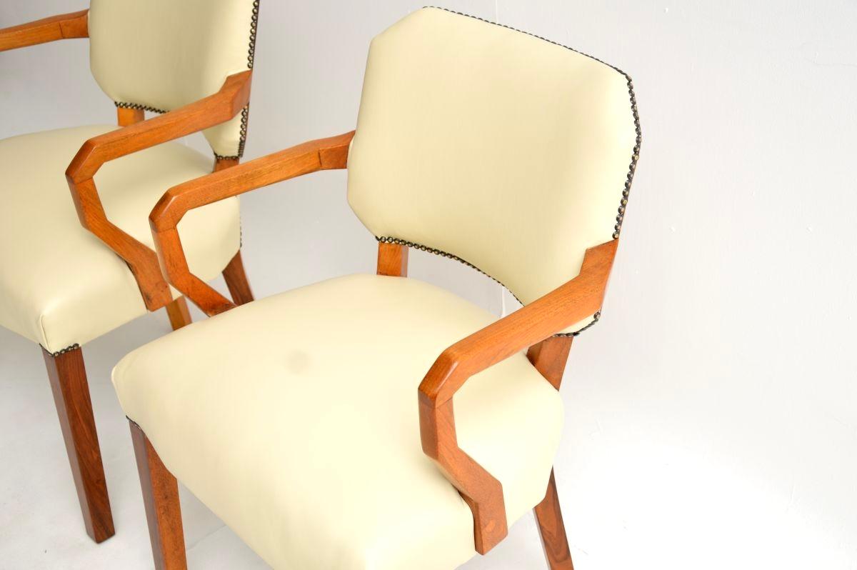 Coppia di poltrone Art Déco in noce e pelle Carver in vendita 3