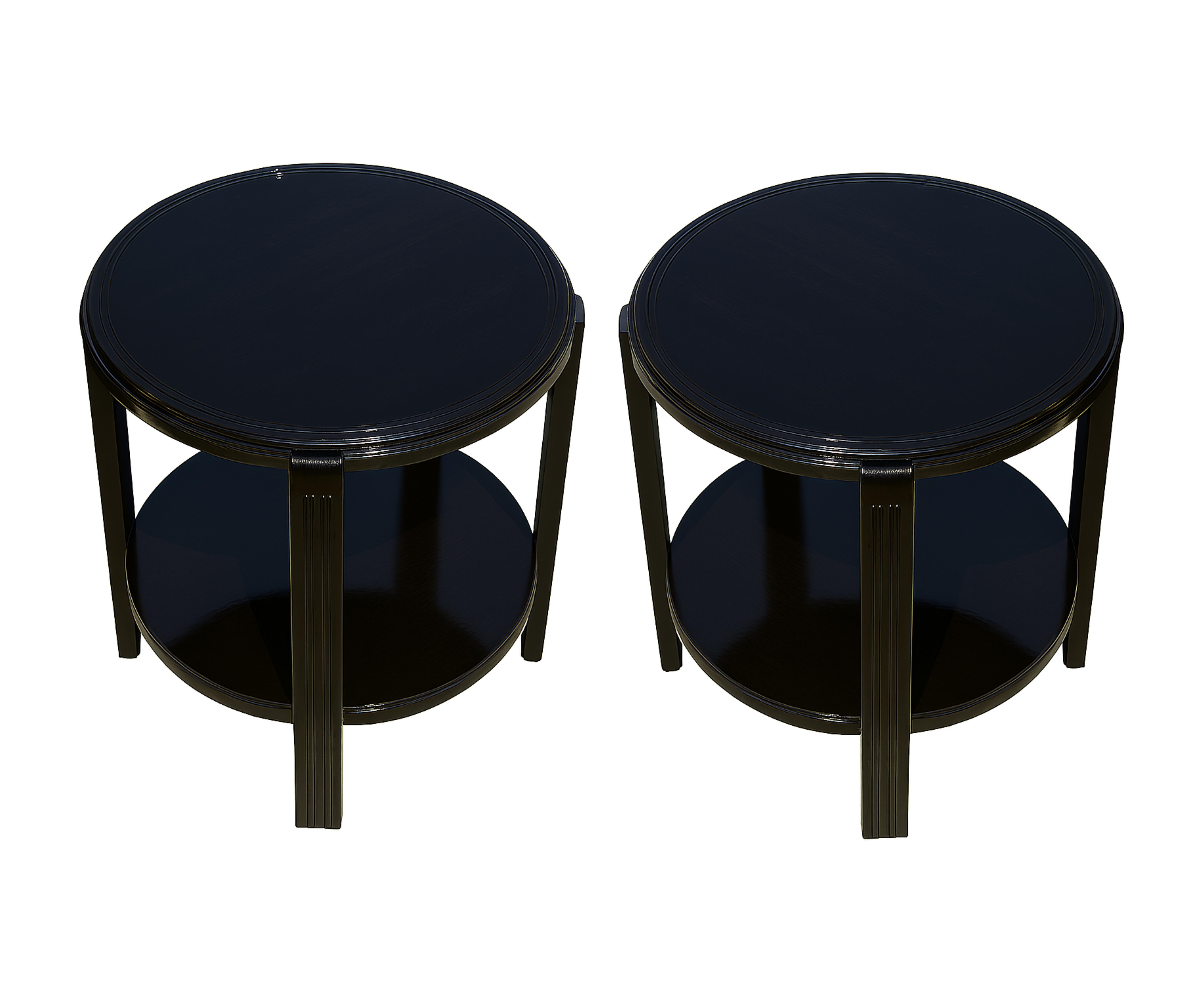 Pair Of Art Deco Walnut Black Lacquer Side Table, 20th Century For Sale 2