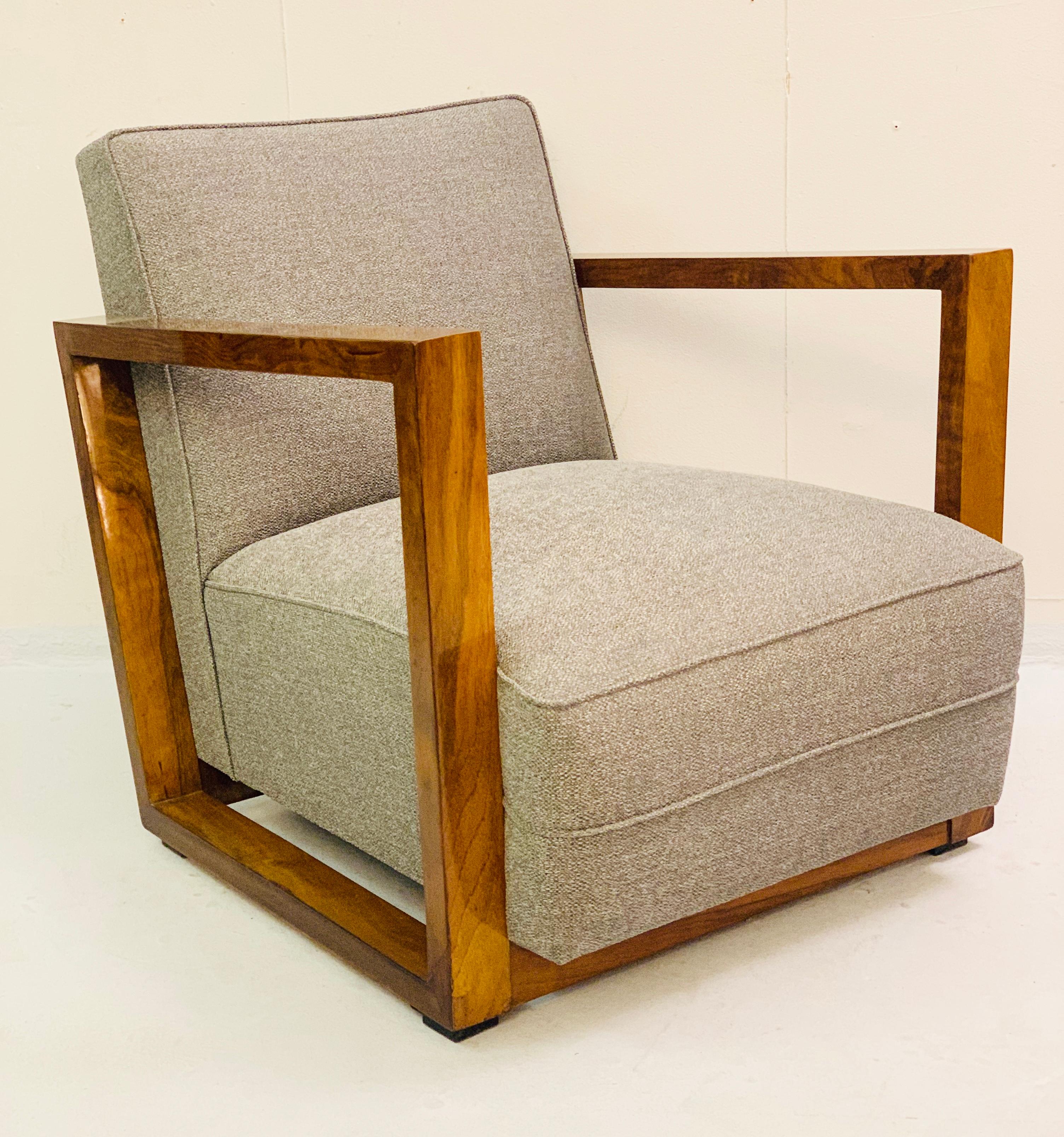 Pair of Art Deco Walnut Club Armchairs, Austria, circa 1930 In Good Condition In Brussels, BE