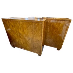 Coppia di armadietti in noce Art Deco
