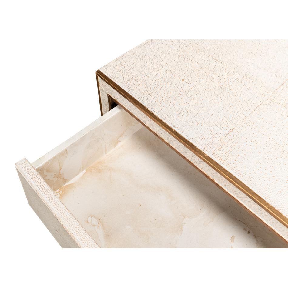 Pair of Art Deco White Nightstands en vente 3