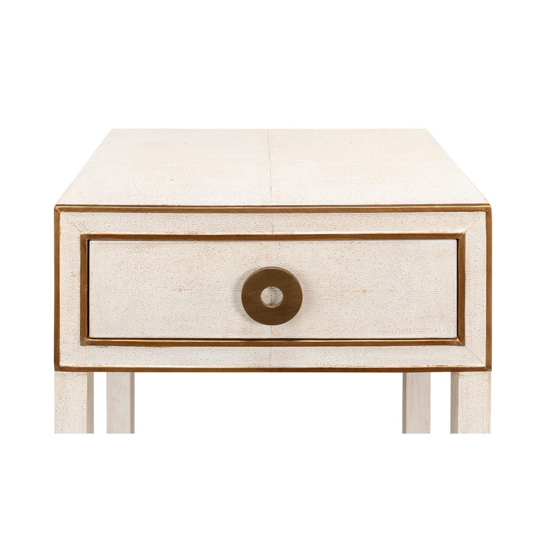 Asiatique Pair of Art Deco White Nightstands en vente