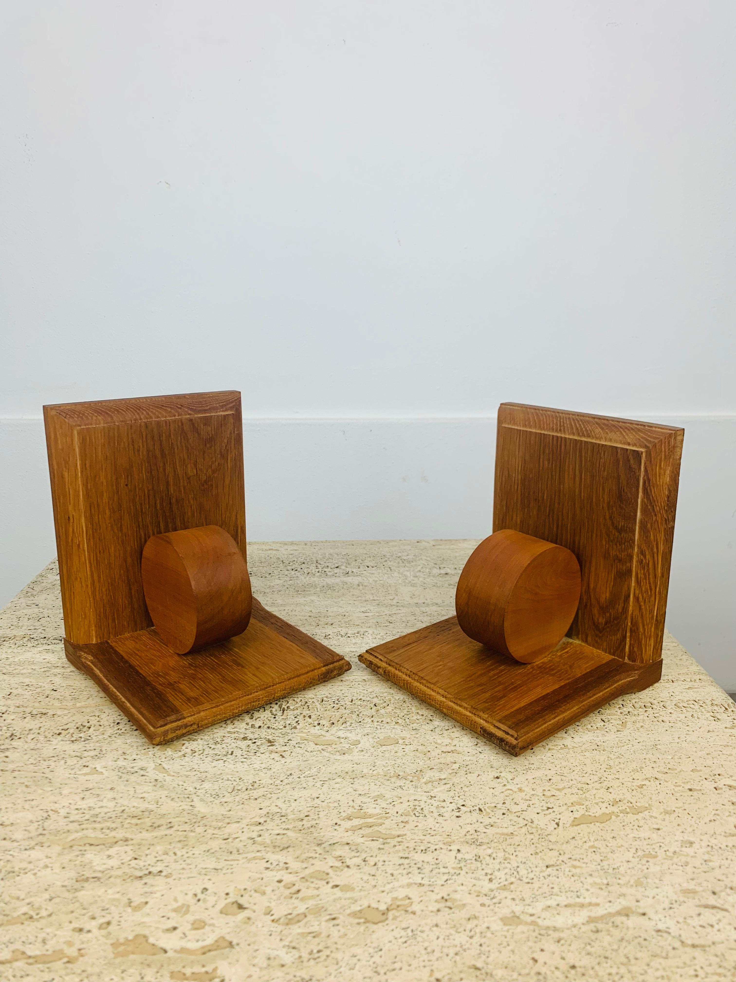 Coppia di fermalibri in legno Art Déco, anni '40, Francia in vendita 1