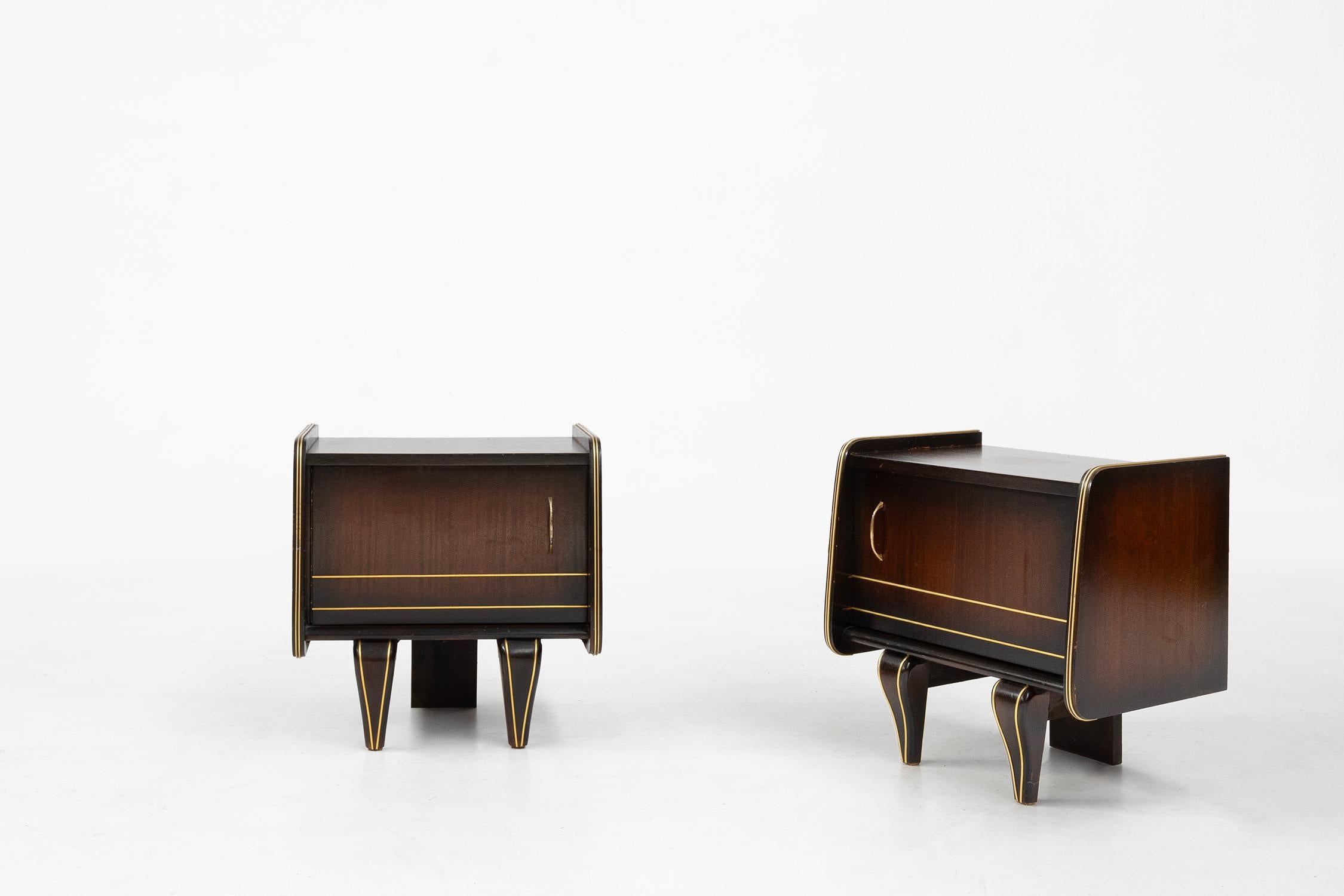 Belgian Pair of Art Deco wooden nightstands in wood, Belgium ca. 1940