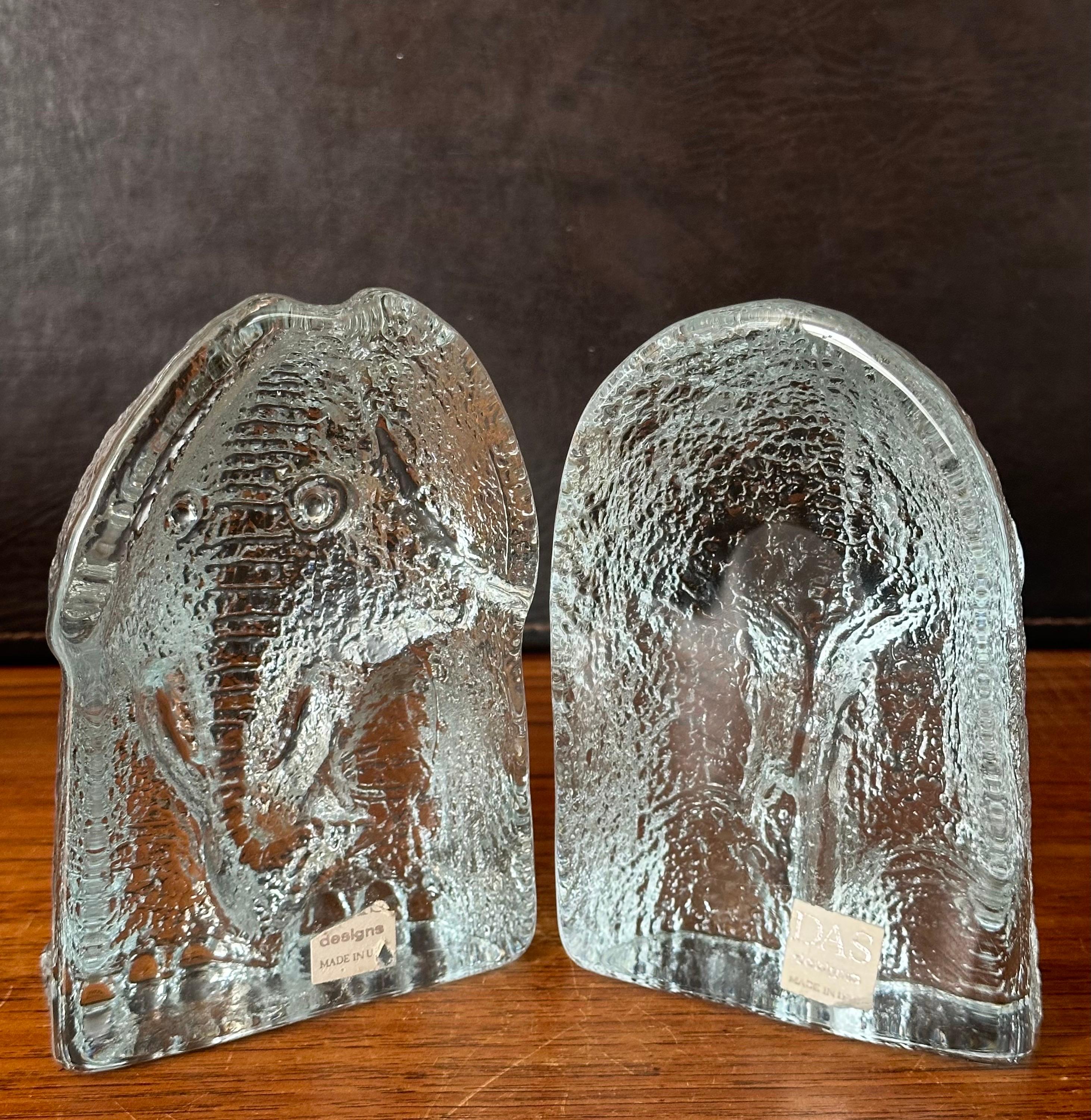 Pair of Art Glass Cast Elephant Bookends by Don Shepherd for DAS Designs For Sale 4