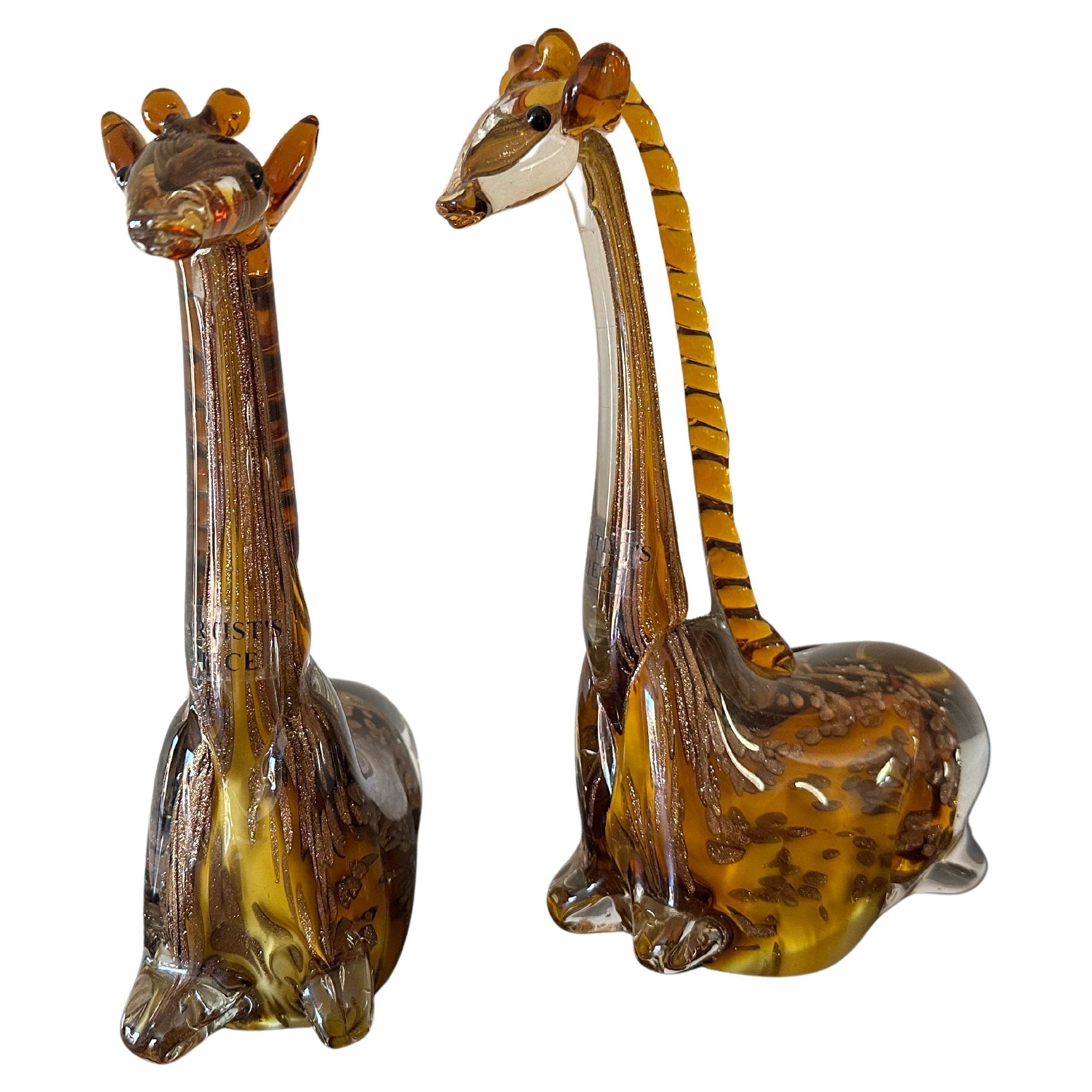 italien Paire de sculptures de girafes posées en verre d'art dans le style de Murano en vente