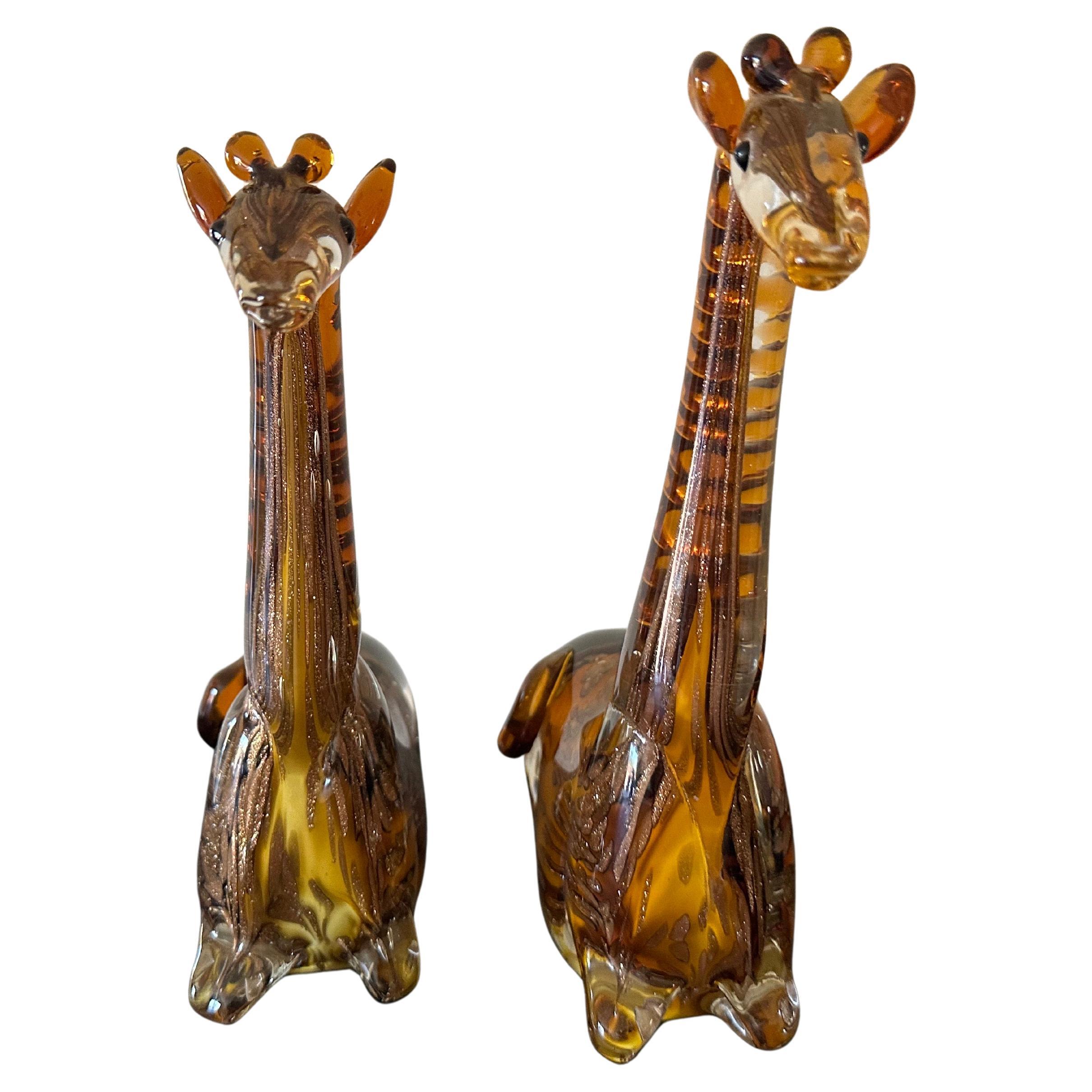 Paire de sculptures de girafes posées en verre d'art dans le style de Murano en vente 2