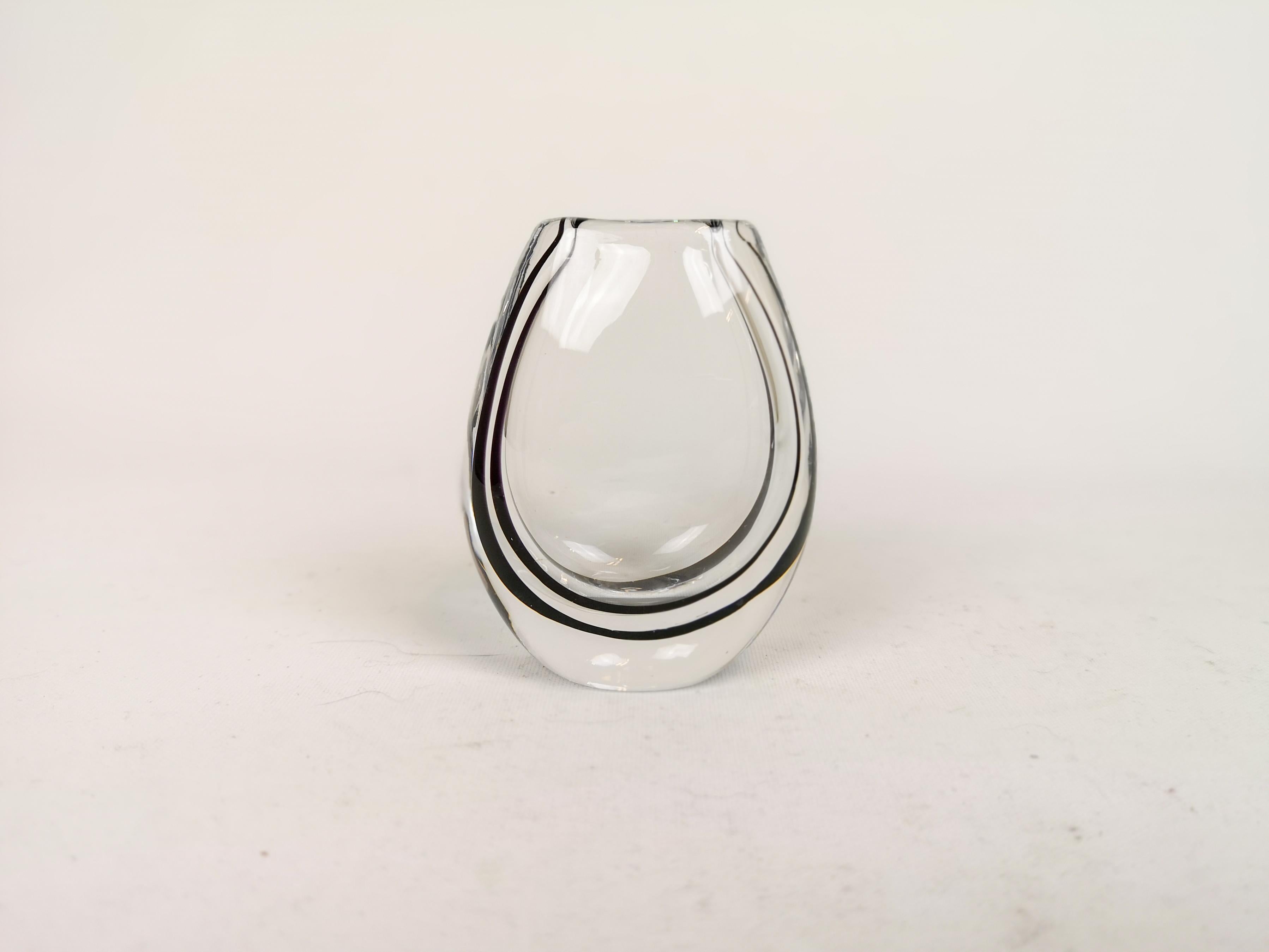 Pair of Art Glass Vases by Vicke Lindstrand for Kosta Sweden 1