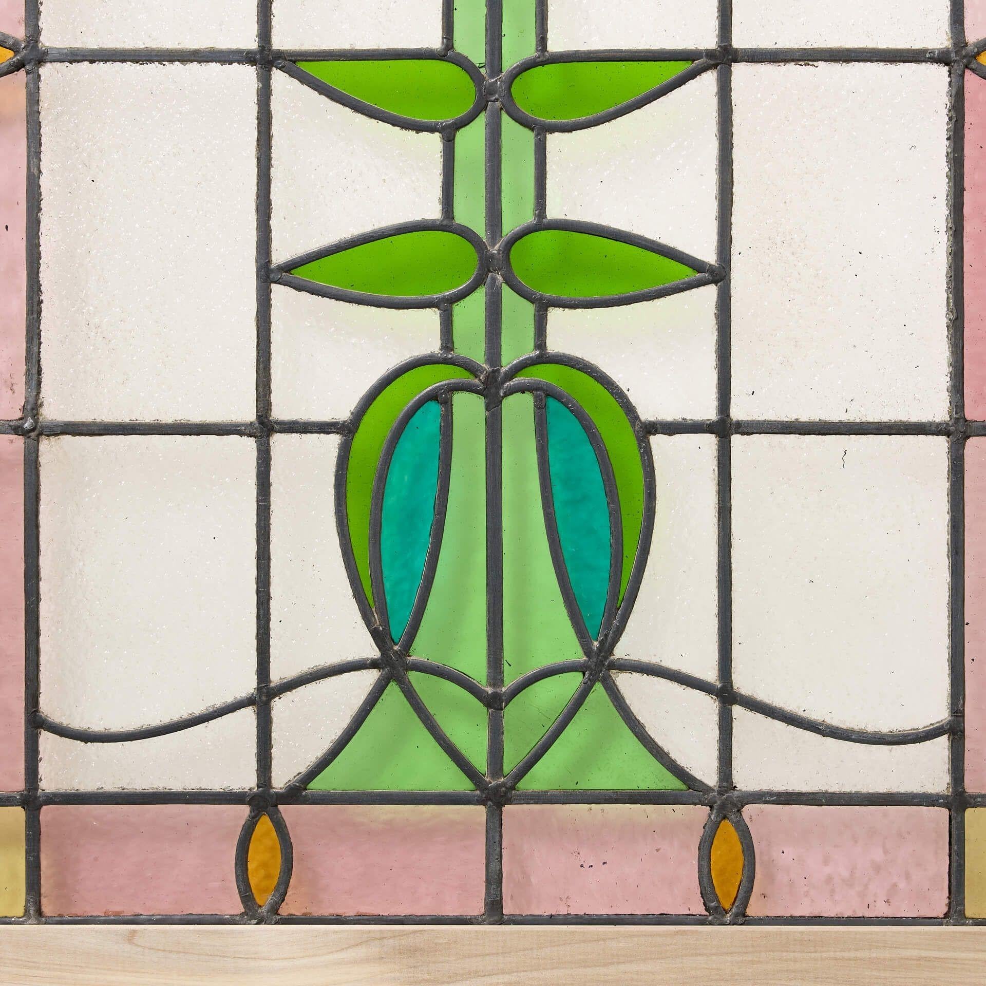 Vetro Coppia di pannelli in vetro colorato in stile Art Nouveau del XIX secolo in vendita