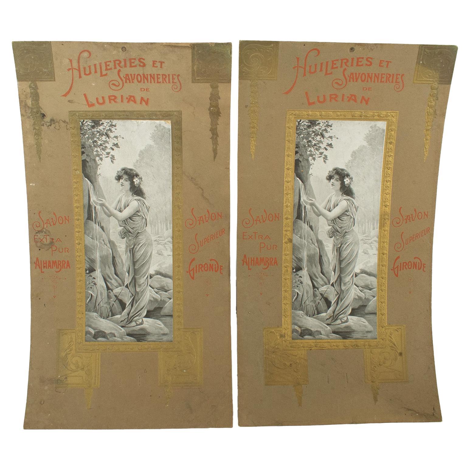 Paire de panneaux publicitaires ART NOUVEAU dans le style d'Alphonse Mucha en vente
