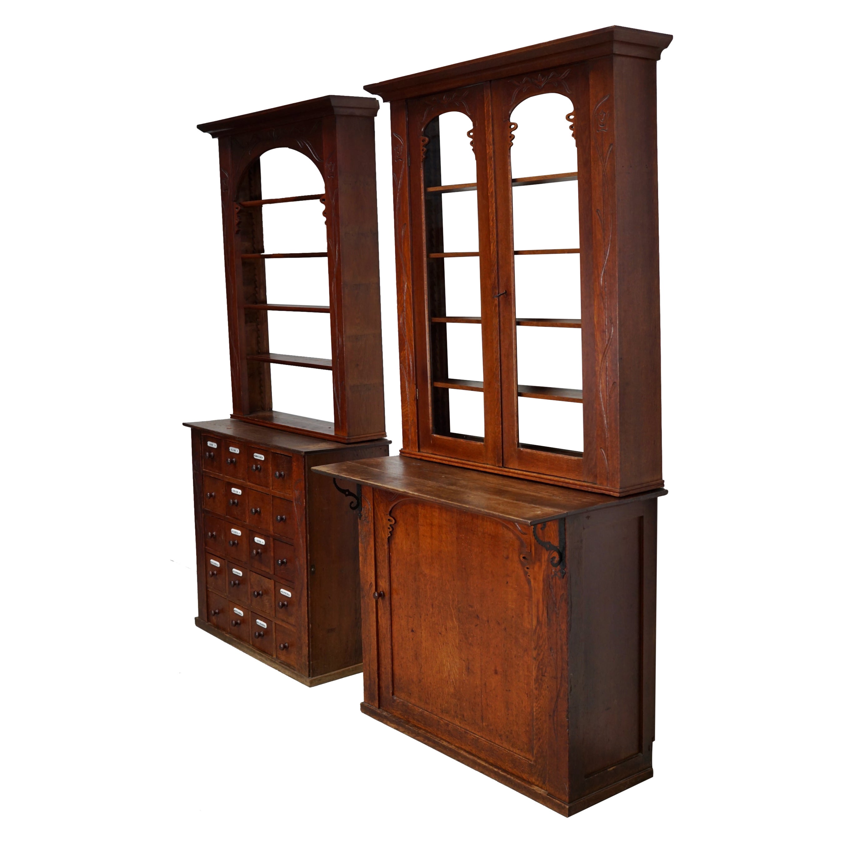 Pareja de Boticarios de Roble Holandés Antiguos Art Nouveau / Vitrinas ca 1904