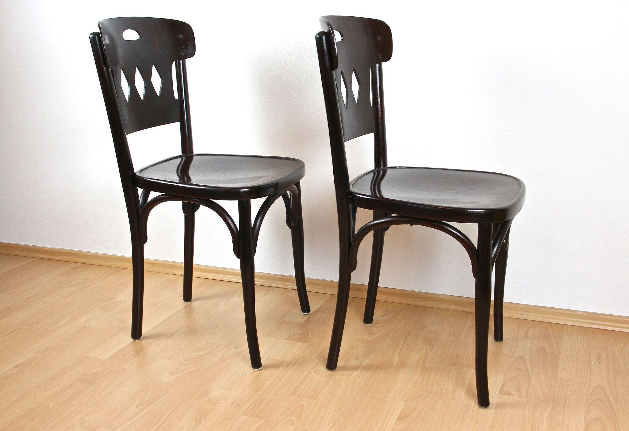Pair Of Art Nouveau Bentwood Chairs by J&J Kohn, Vienna ca. 1910 For Sale 4
