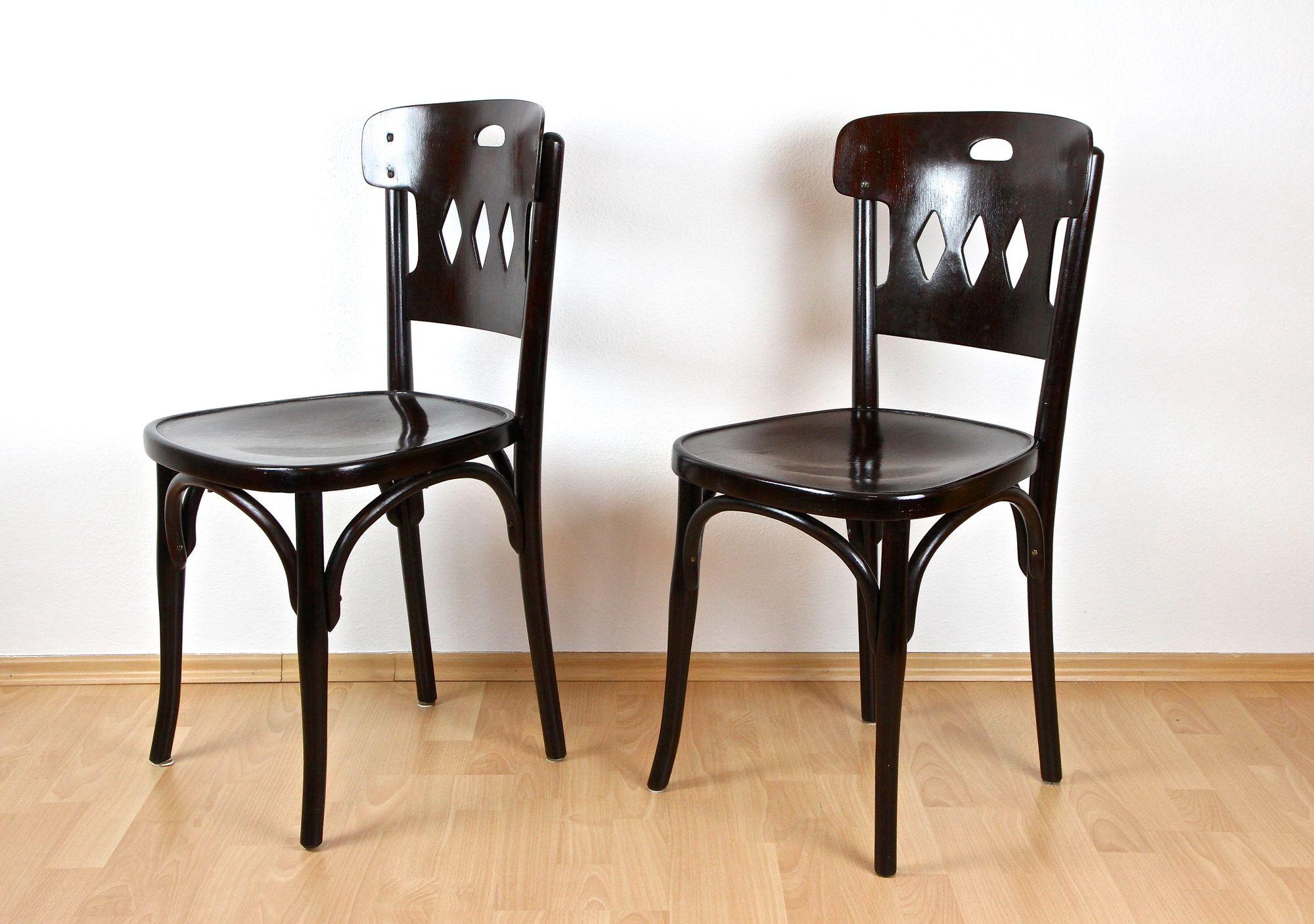 Pair Of Art Nouveau Bentwood Chairs by J&J Kohn, Vienna ca. 1910 For Sale 5