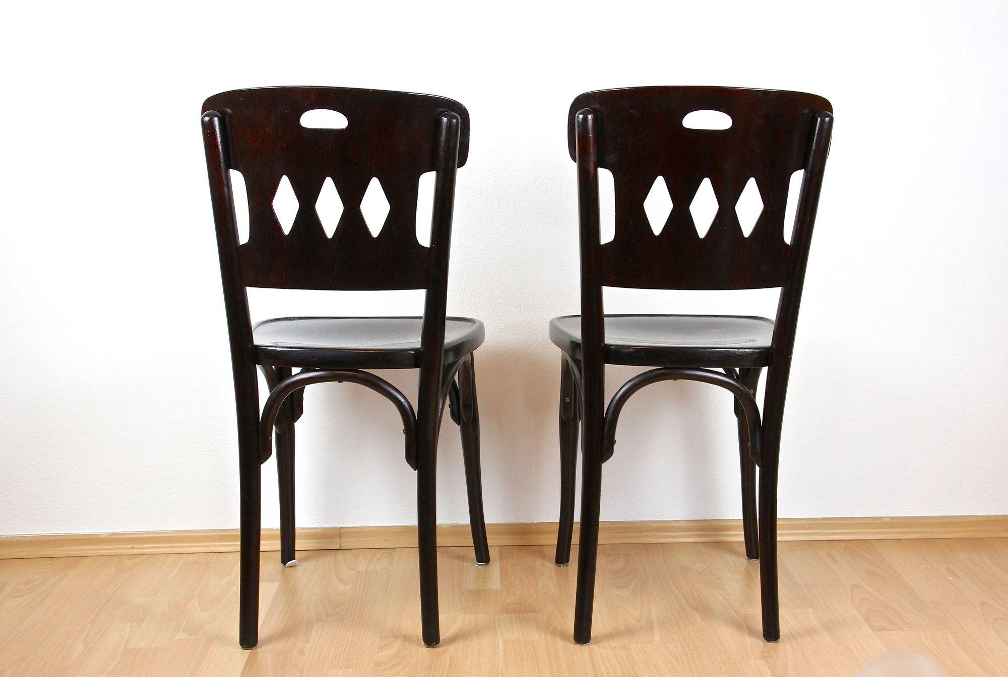 Pair Of Art Nouveau Bentwood Chairs by J&J Kohn, Vienna ca. 1910 For Sale 3