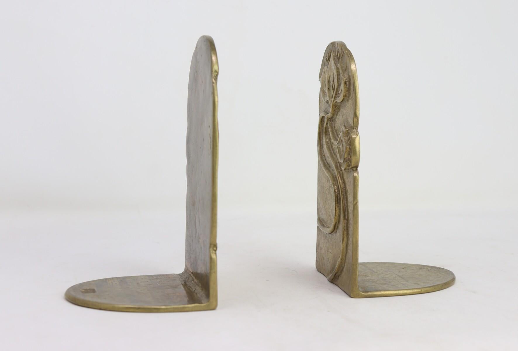 Pair Of Art Nouveau Bookends In Good Condition For Sale In Brussels, BE