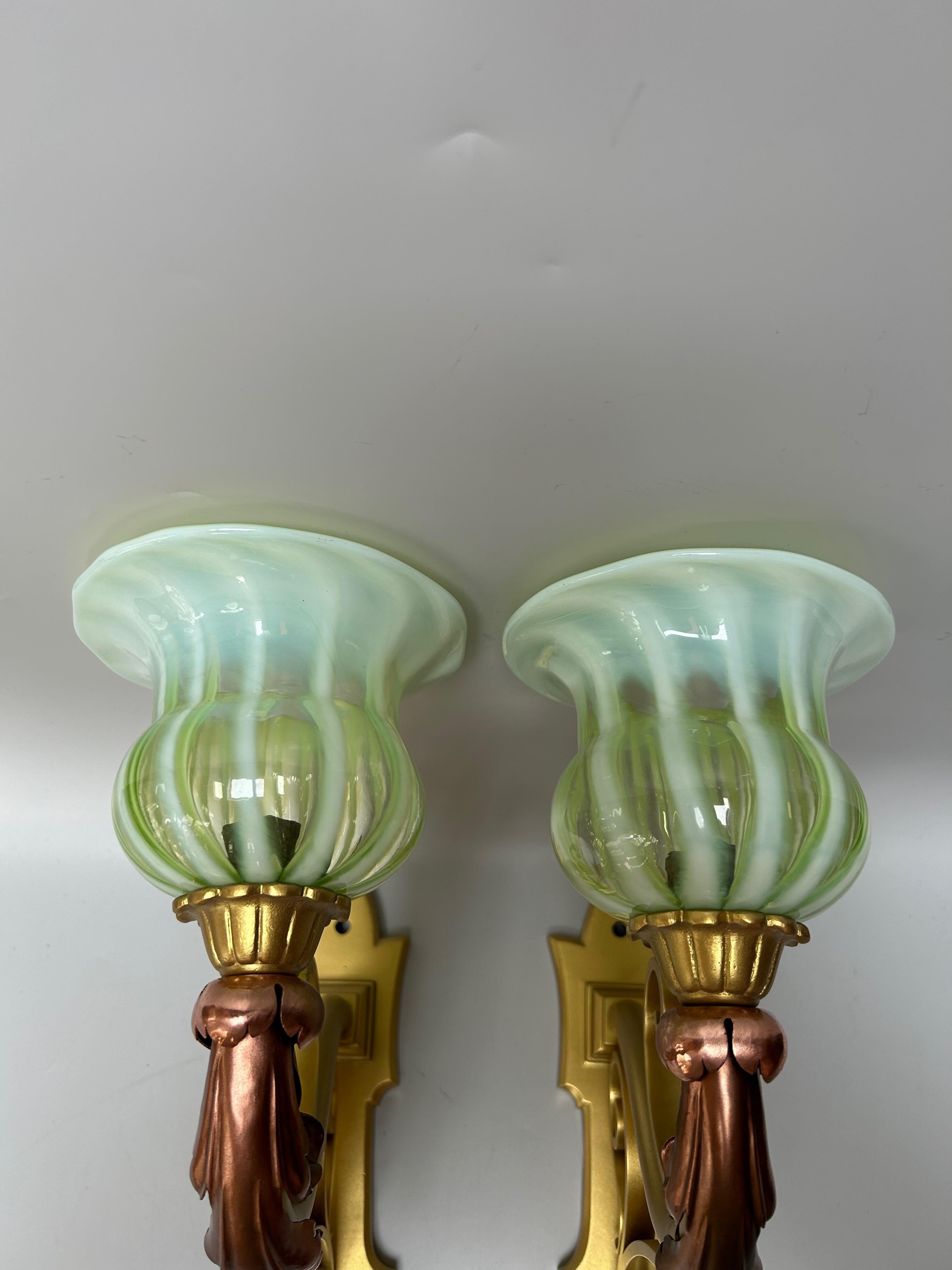 Coppia di appliques Art Nouveau in bronzo e rame in vendita 4