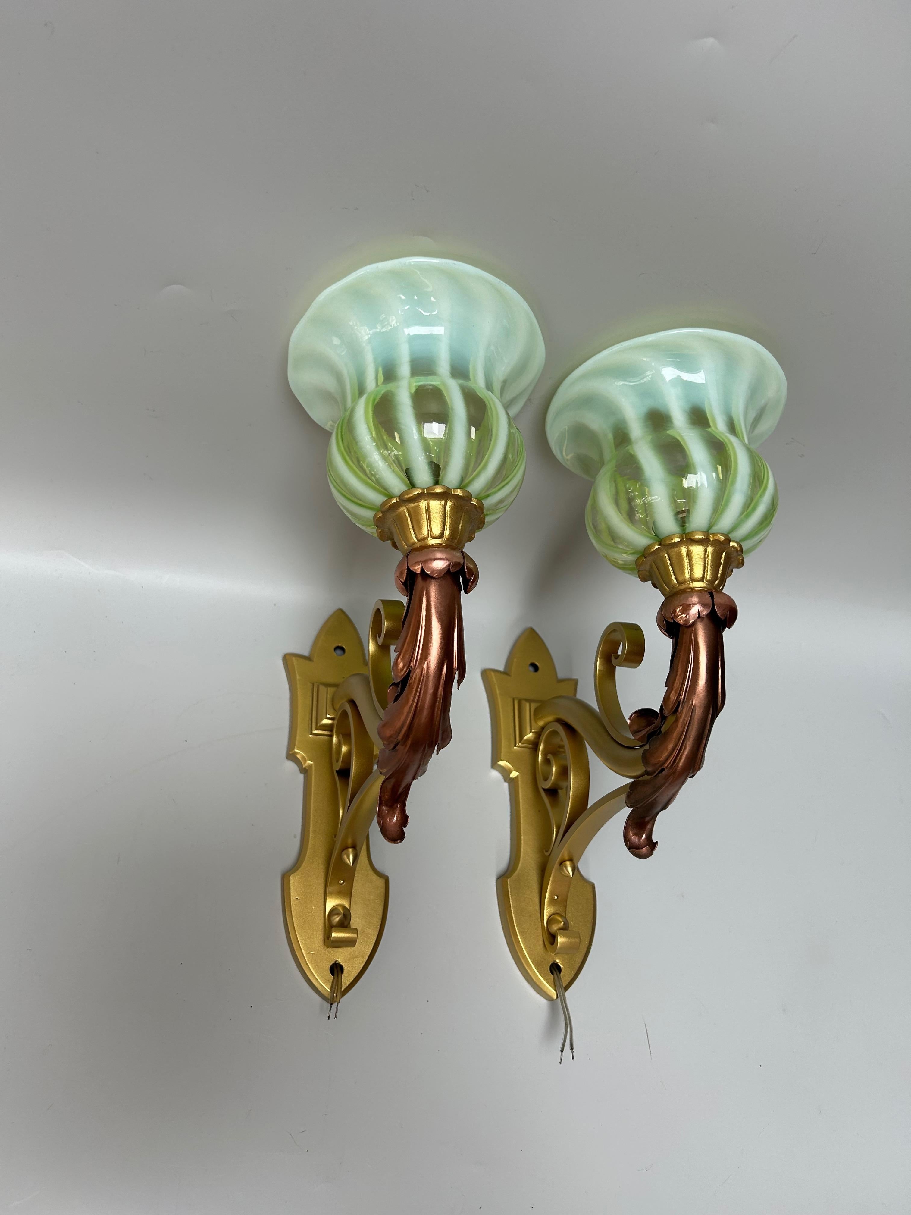 Coppia di appliques Art Nouveau in bronzo e rame in vendita 5