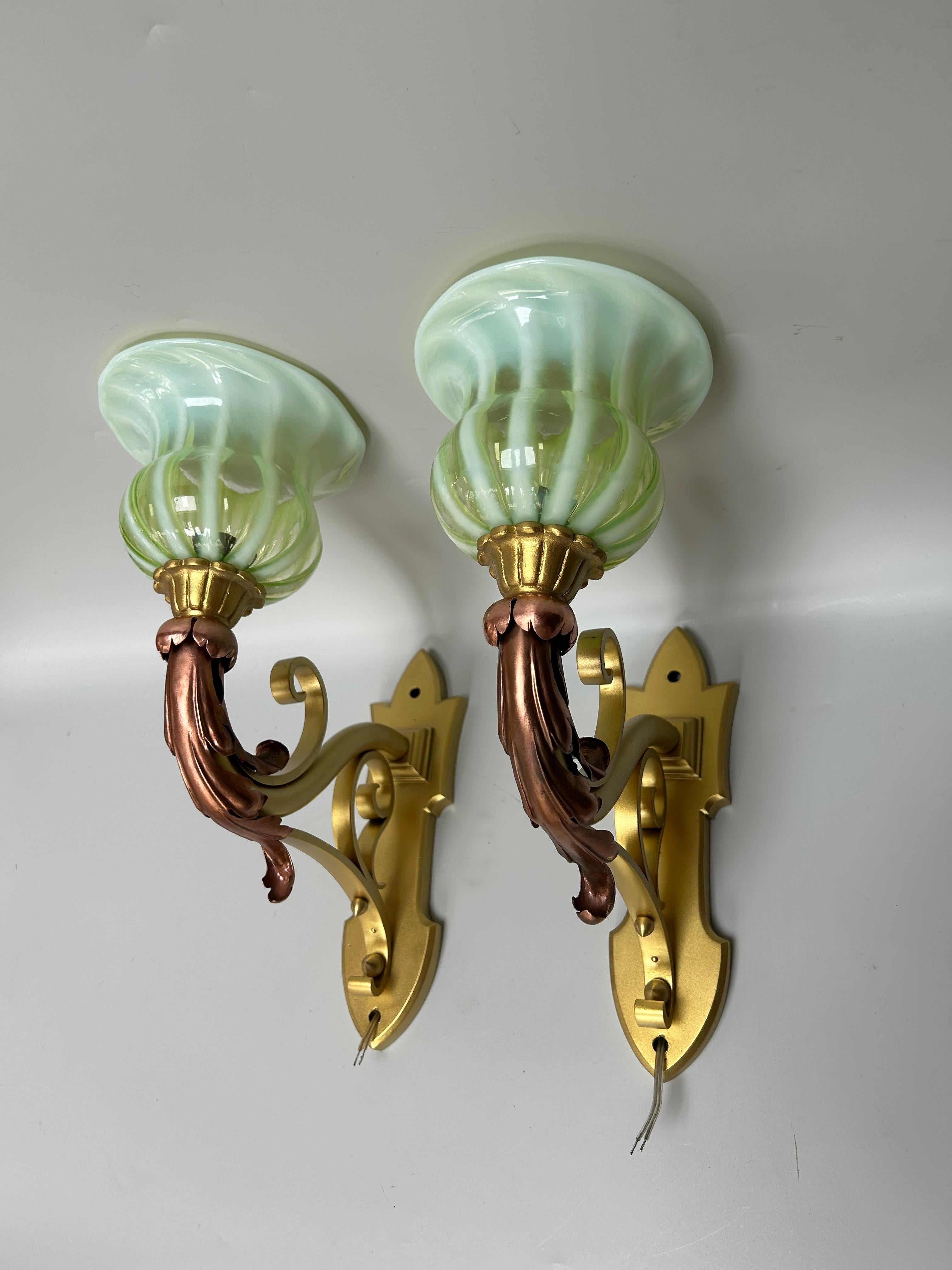 Coppia di appliques Art Nouveau in bronzo e rame in vendita 6
