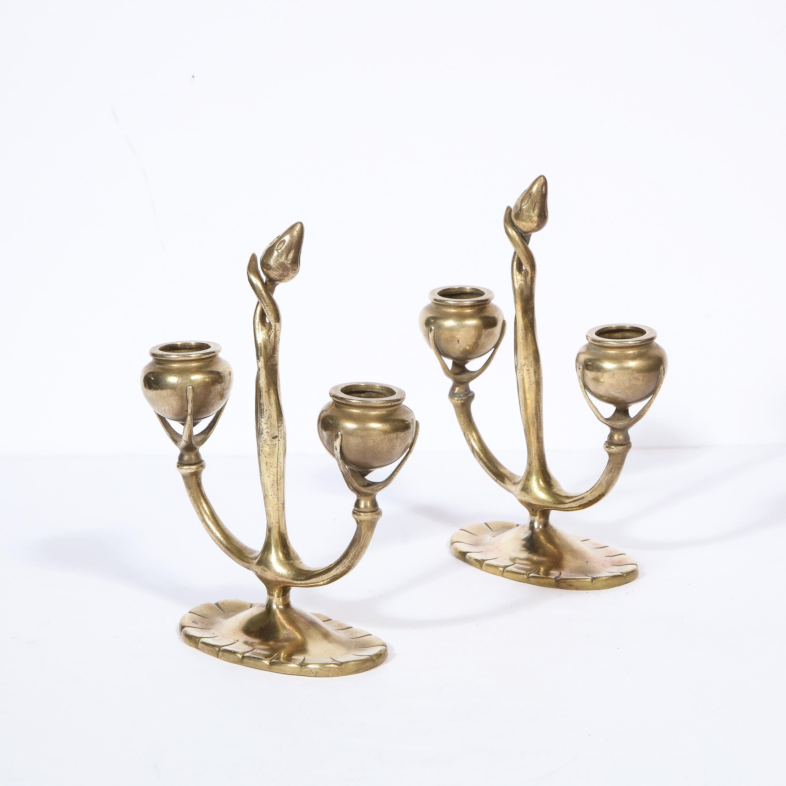 Paire de candélabres floraux sculptés en bronze Art Nouveau signés Tiffany Studios en vente 5