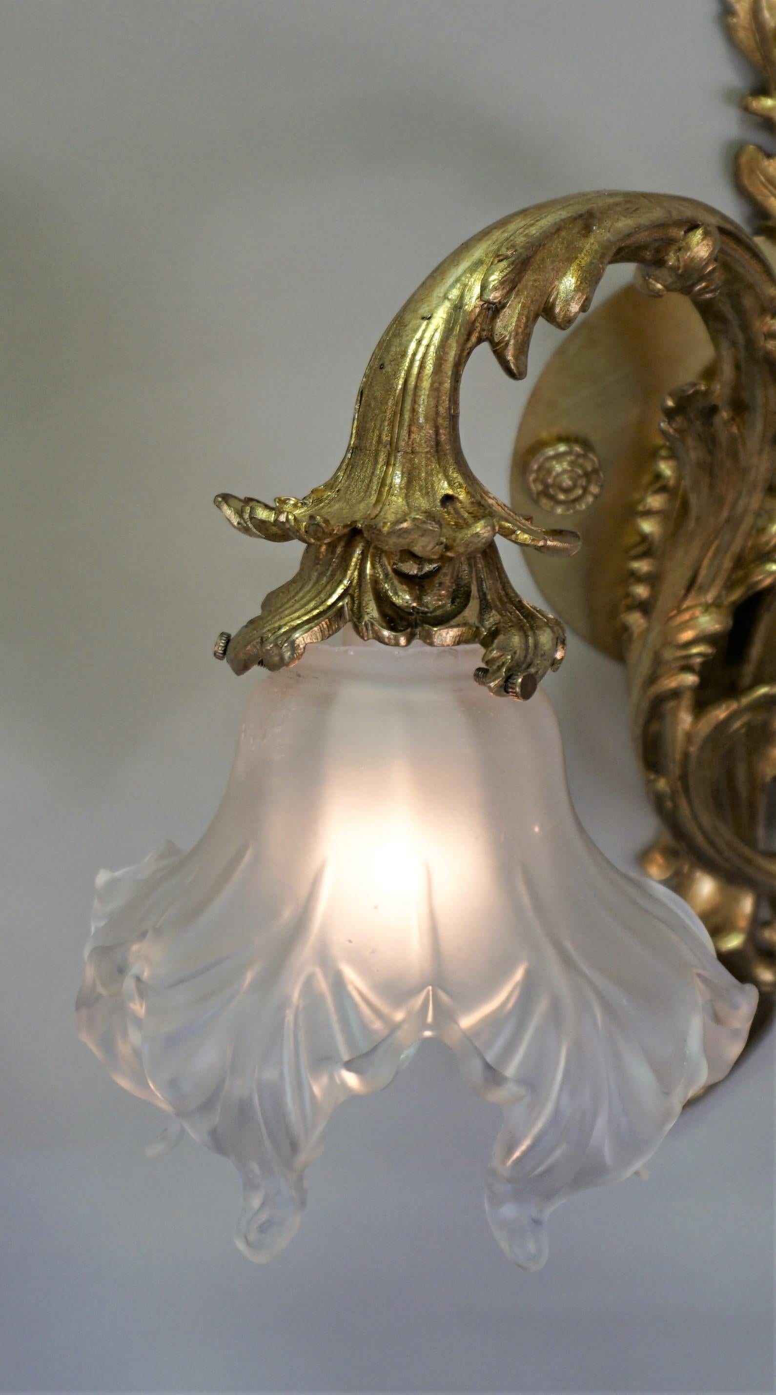 Early 20th Century Pair of Art Nouveau Bronze Wall Sconces