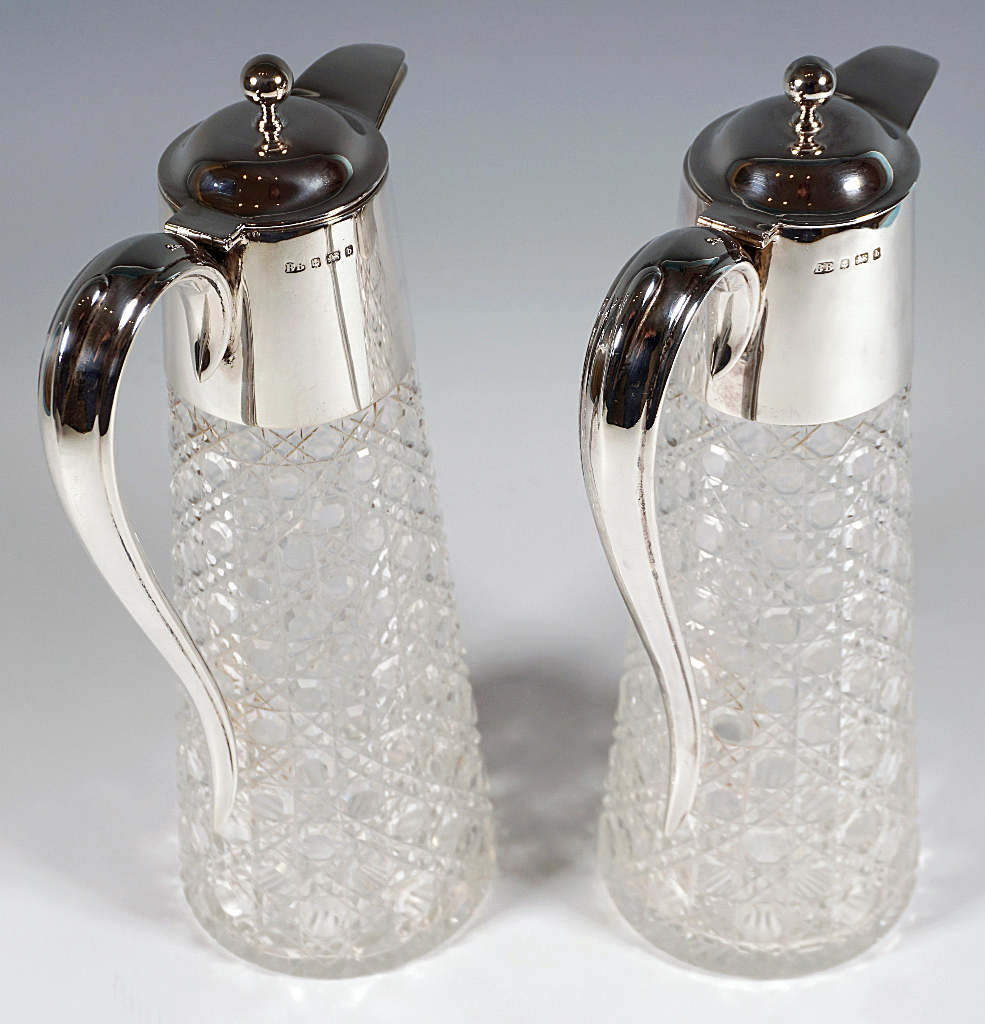 Pair Of Art Nouveau Carafes With Silver Mount by Barker Brothers Birmingham 1901 In Good Condition For Sale In Vienna, AT
