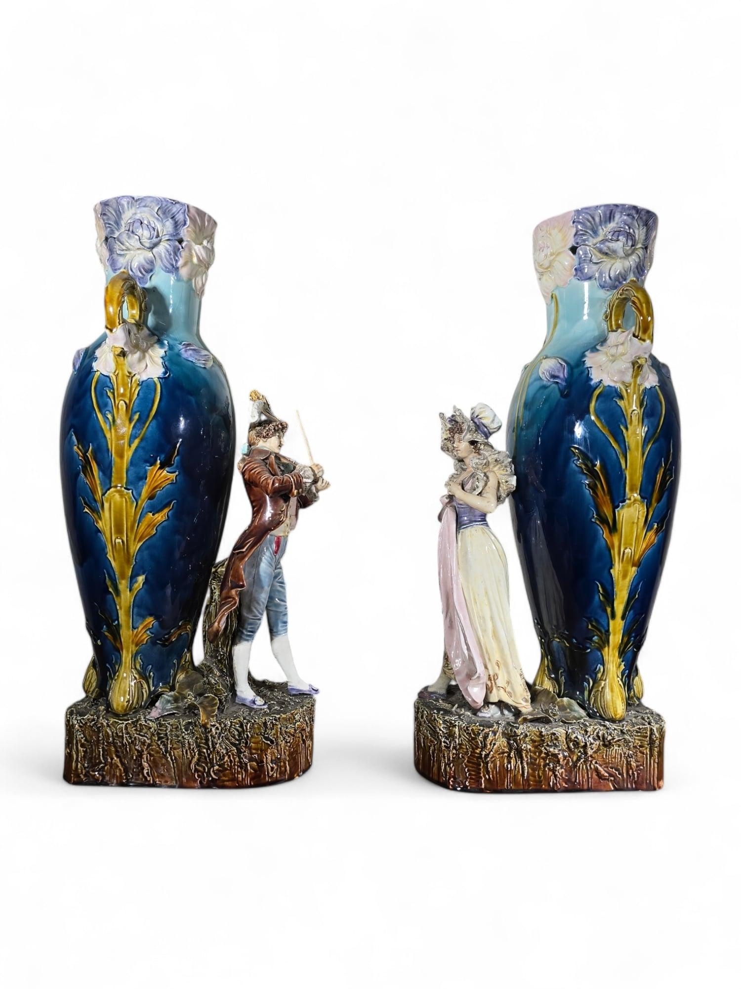 Paire de vases Art Nouveau en céramique émaillée en vente 8