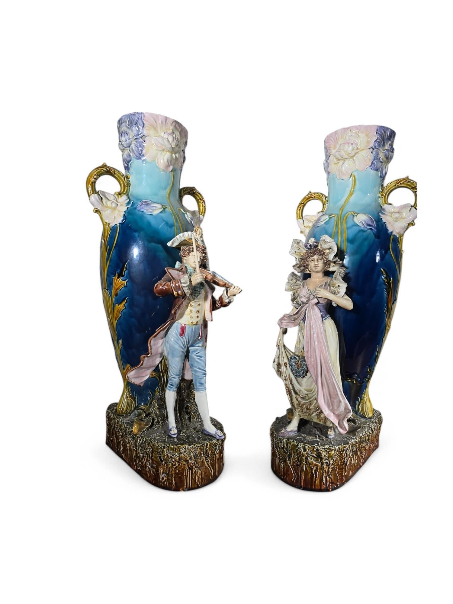 Fin du XIXe siècle Paire de vases Art Nouveau en céramique émaillée en vente