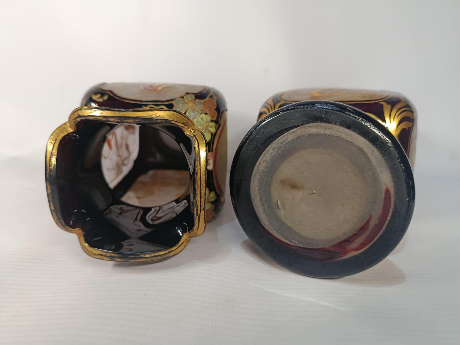 Tchèque Paire de vases en verre émaillé Art Nouveau Circa 1900 en vente