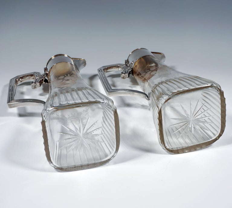 Pair of Art Nouveau Glass Carafes with Silver Mounts, Gaston Bardiés Paris, 1900 In Good Condition For Sale In Vienna, AT