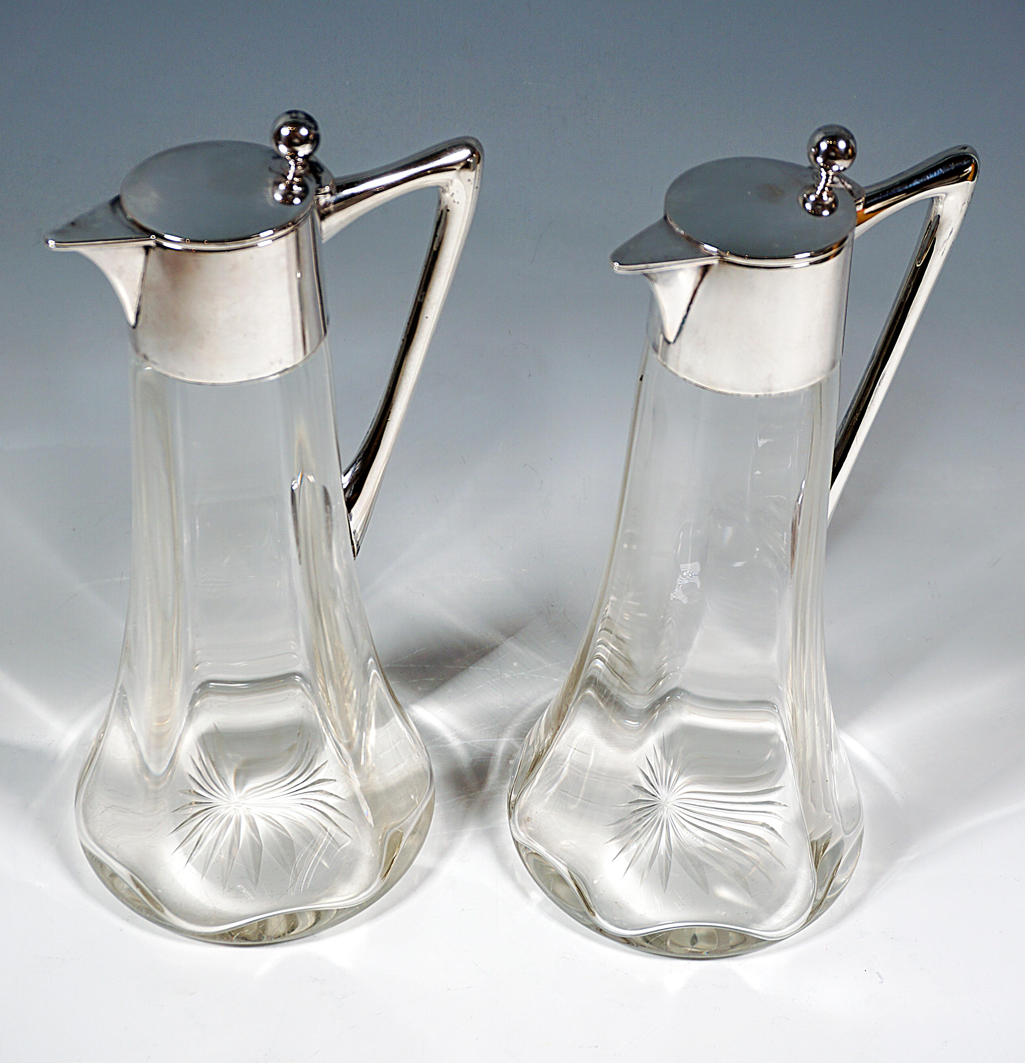 Art nouveau Paire de carafes en verre Art Nouveau avec garnitures en argent, Wilhelm Binder, Allemagne en vente