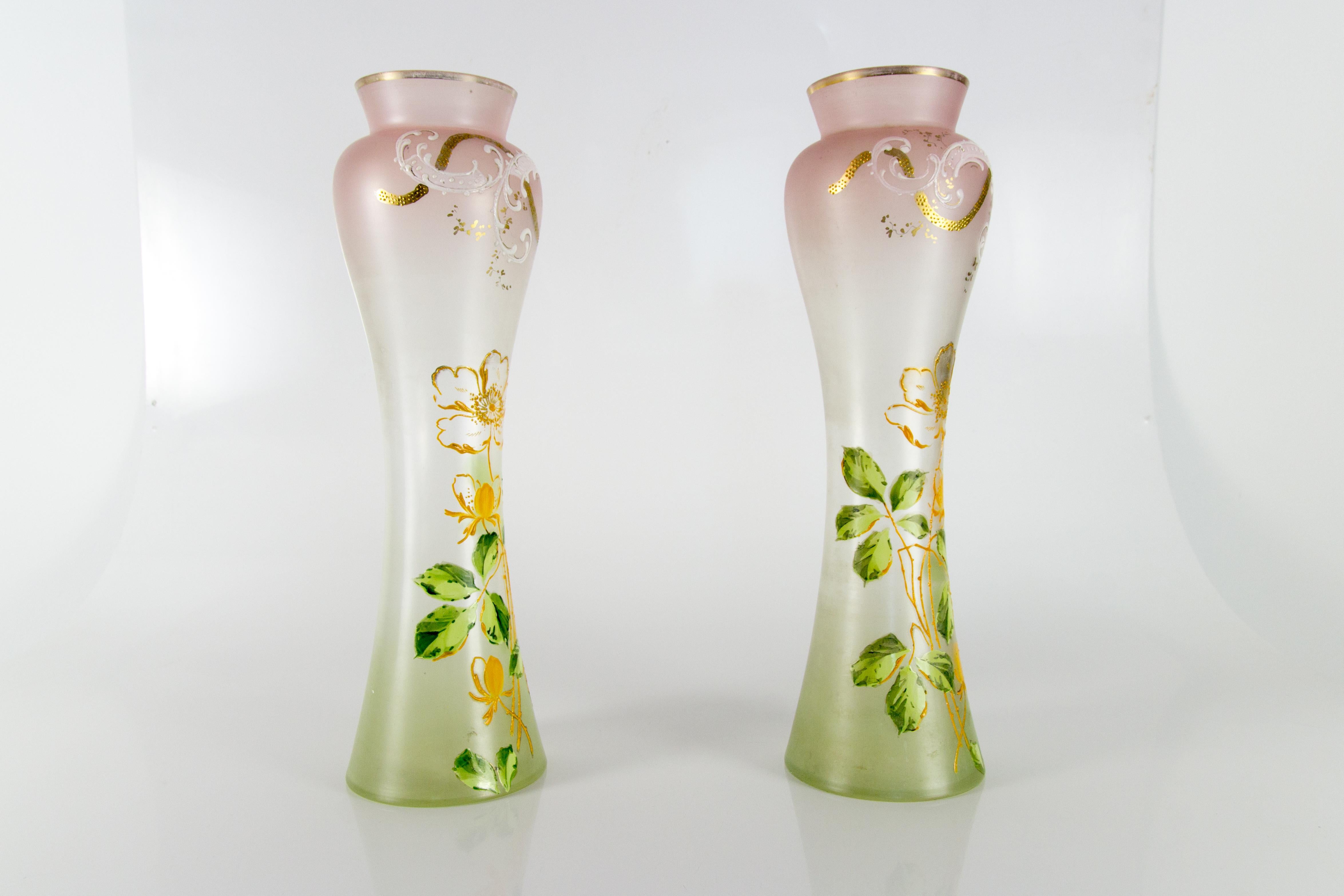 Art Deco Pair of Art Nouveau Glass Vases, France, circa 1920 For Sale