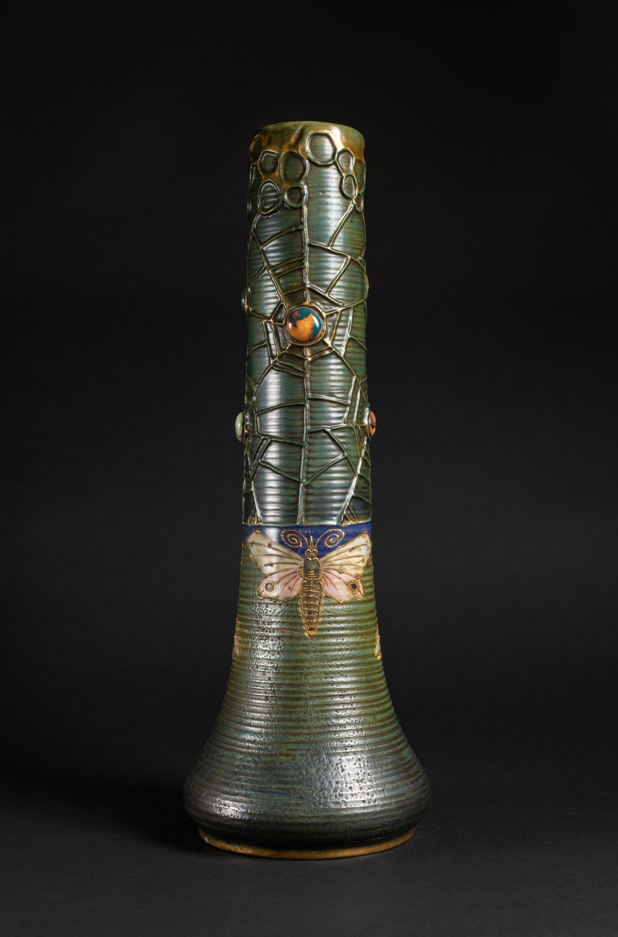 Coppia di vasi alti in stile Art Nouveau Gres Bijou con farfalla e ragnatela di RStK Amphora in vendita 8