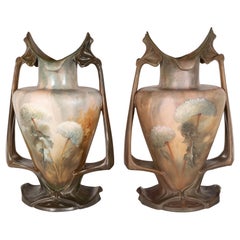 Paire de vases en céramique sculpturale Art Nouveau peints à la main par Royal Bonn