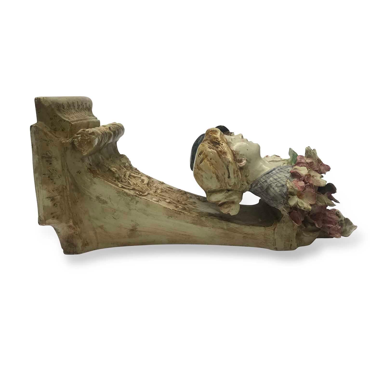 Art Nouveau Italian Pair of Wall Brackets with Children Busts and Flowers 1920 For Sale 5