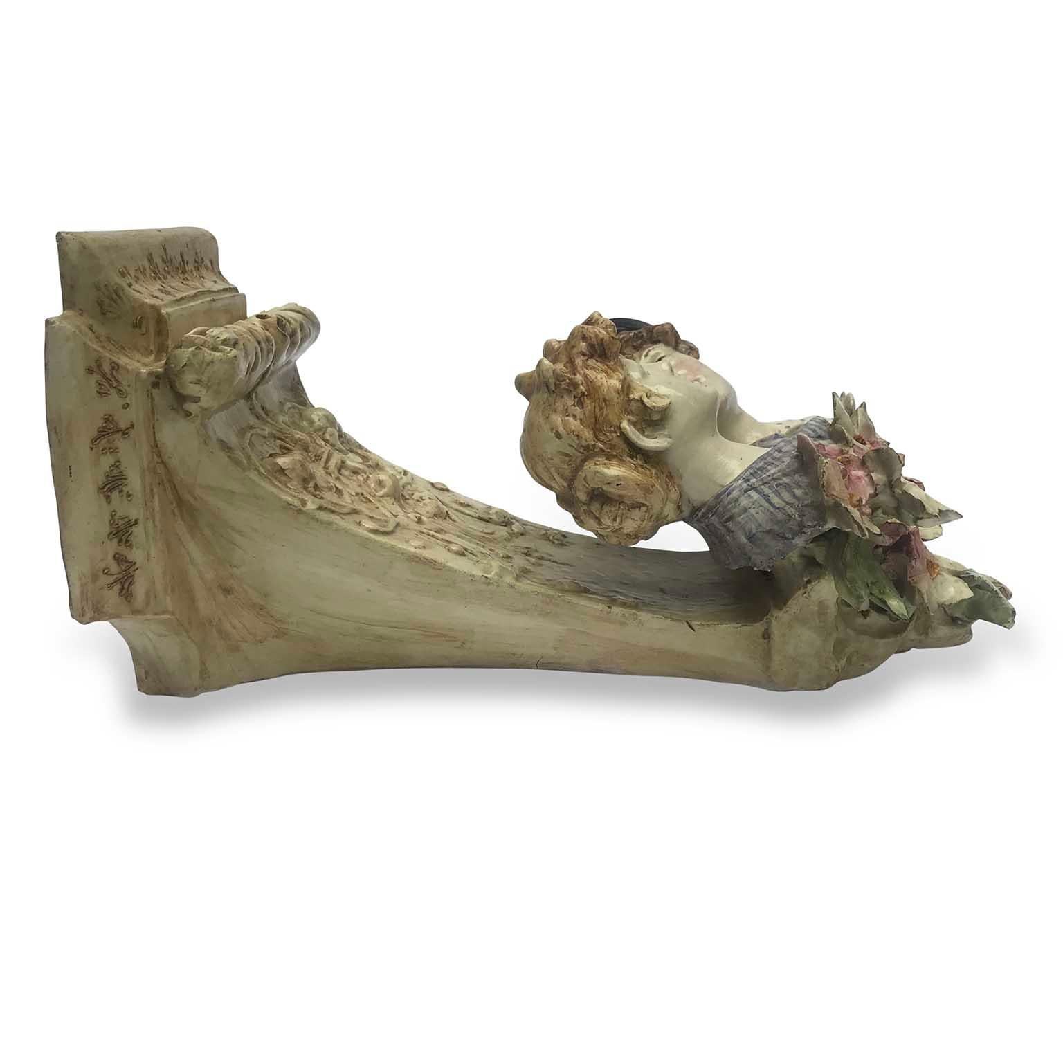 Art Nouveau Italian Pair of Wall Brackets with Children Busts and Flowers 1920 For Sale 1