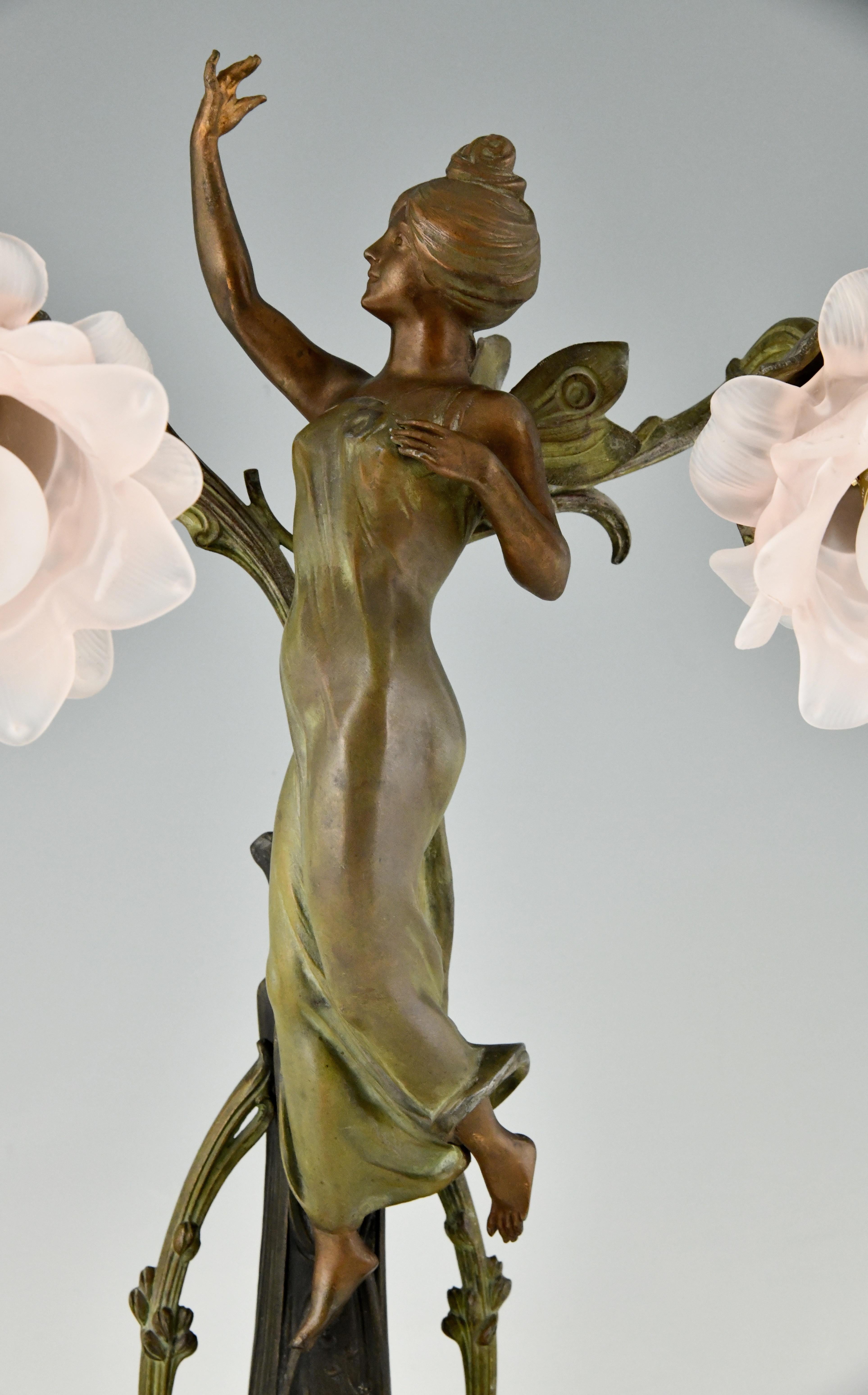 Métal Paire de lampes Art Nouveau Femmes et Fleurs par Bonnefond, France, 1900