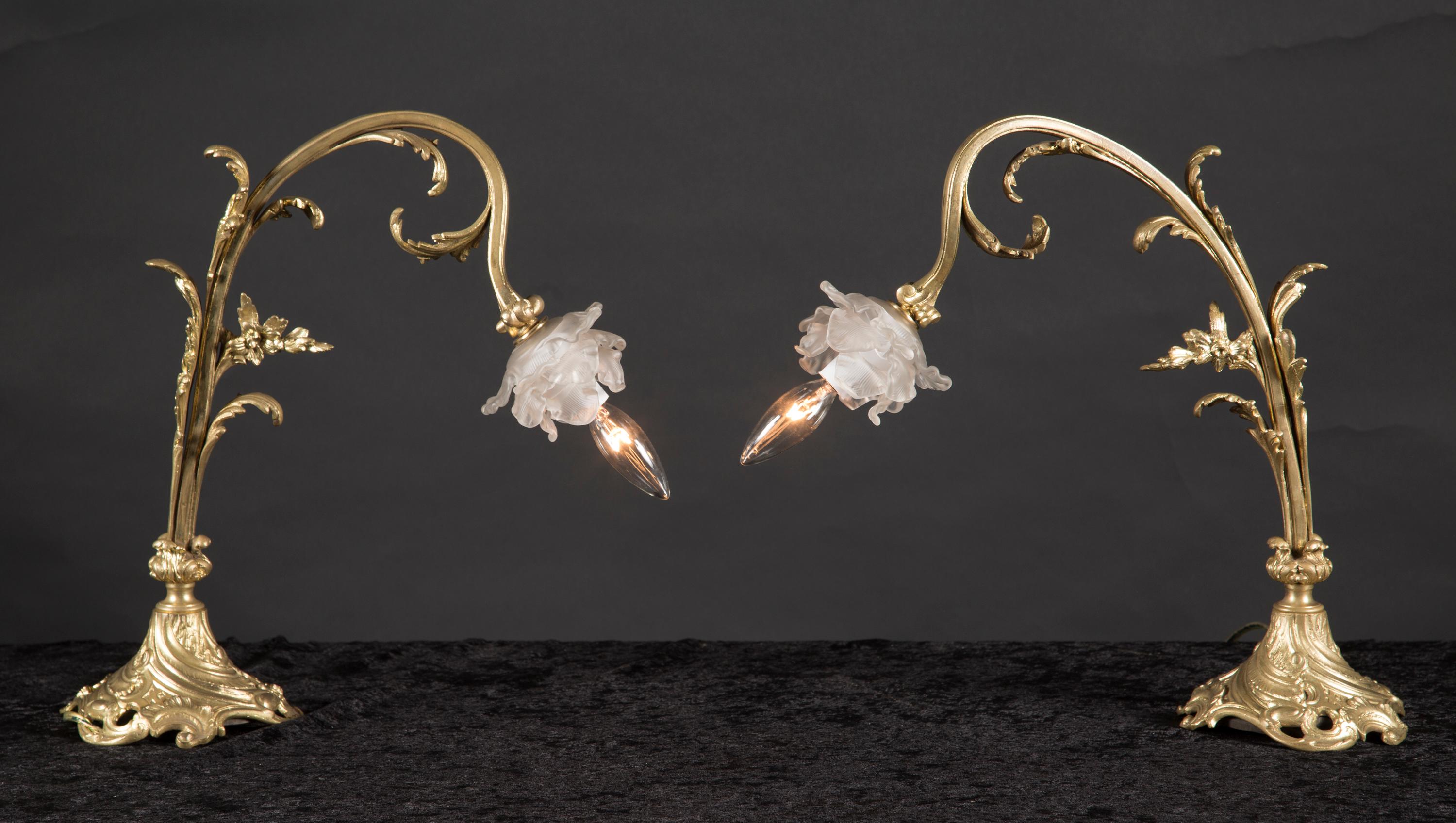 Pair of Art Nouveau Lamps with Delicate Satin Glass Roses, French, 19th Century In Good Condition For Sale In New Orleans, LA