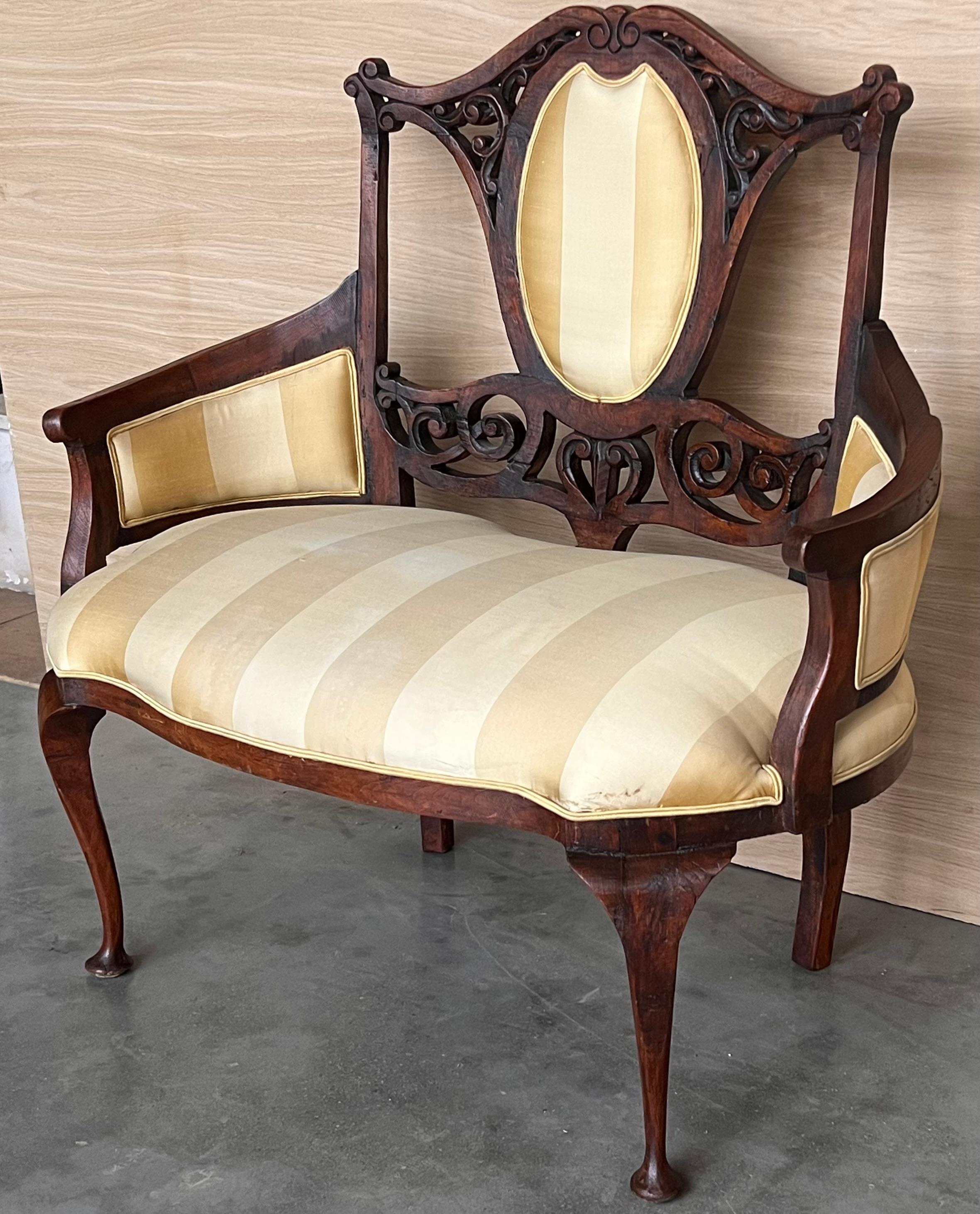 XX secolo Coppia di grandi poltrone in stile Art Nouveau in noce in vendita
