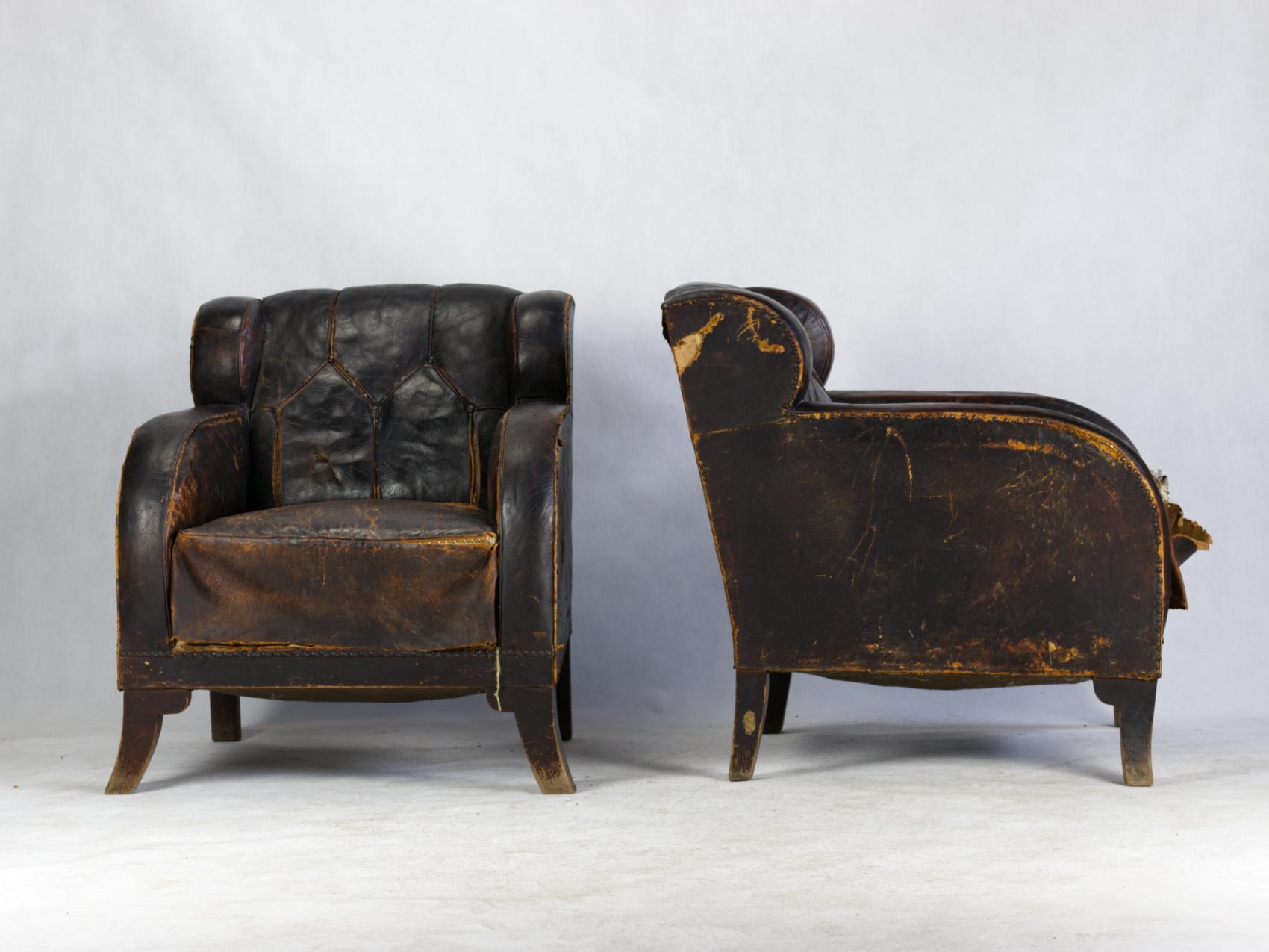 Austrian Pair of Art Nouveau Leather Club Chairs, circa 1920 For Sale